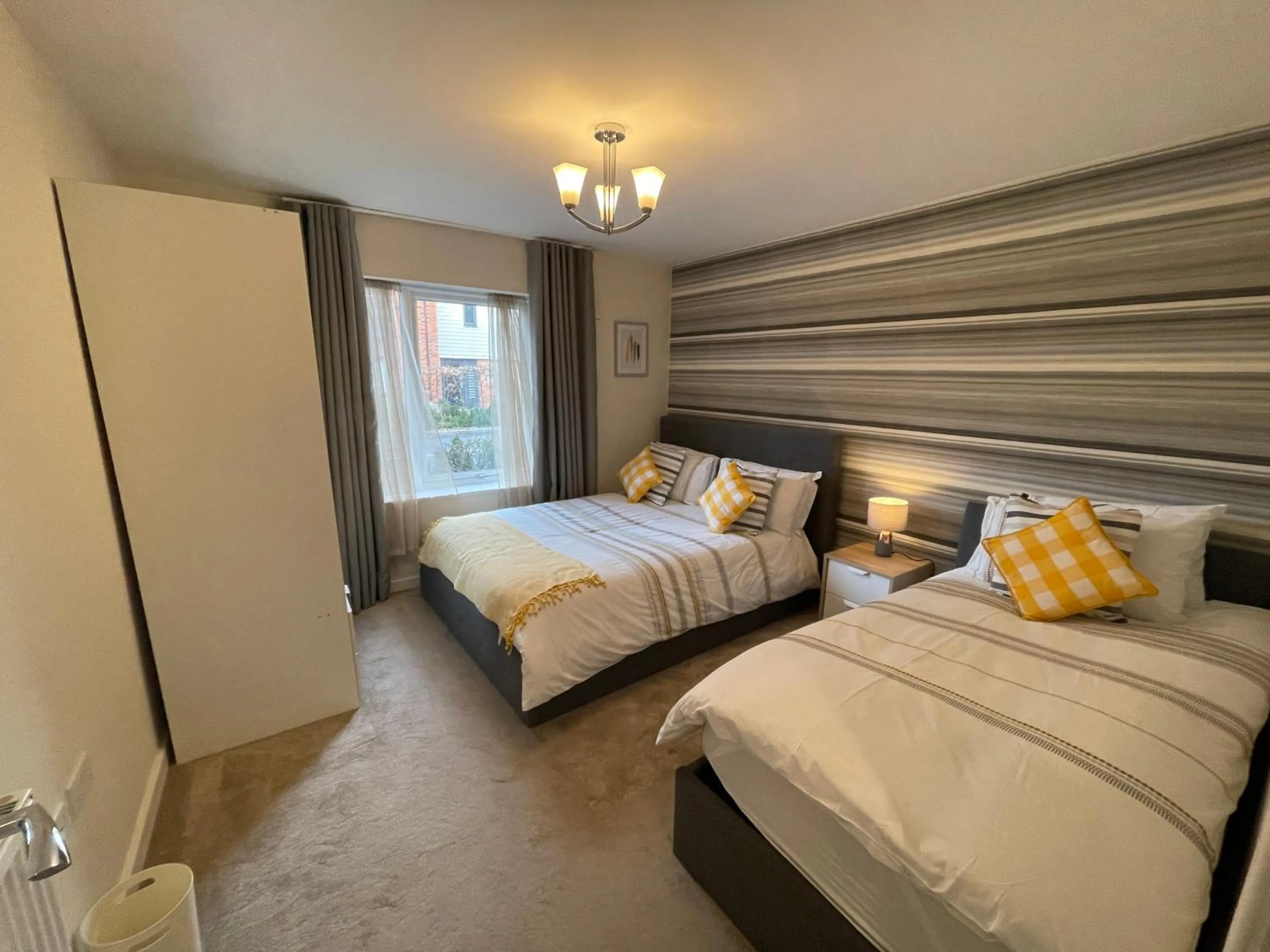 Bedroom, Bed in Fortified Luxury Apartment