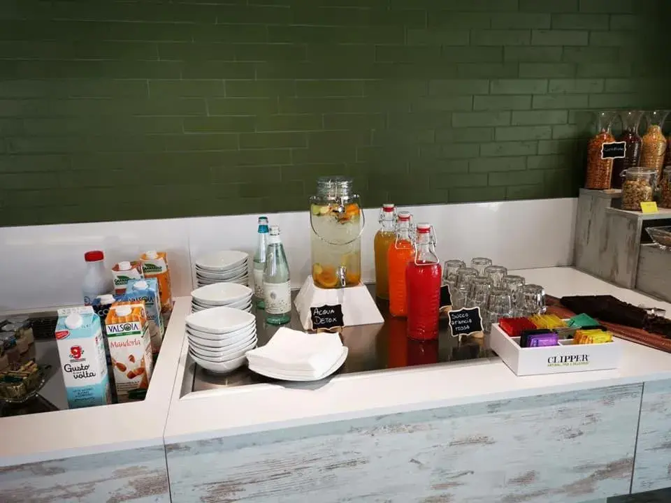 Breakfast in YOUMAMI Suite Hotel Wellness&Spa Breakfast in YOUMAMI Suite Hotel Wellness&Spa