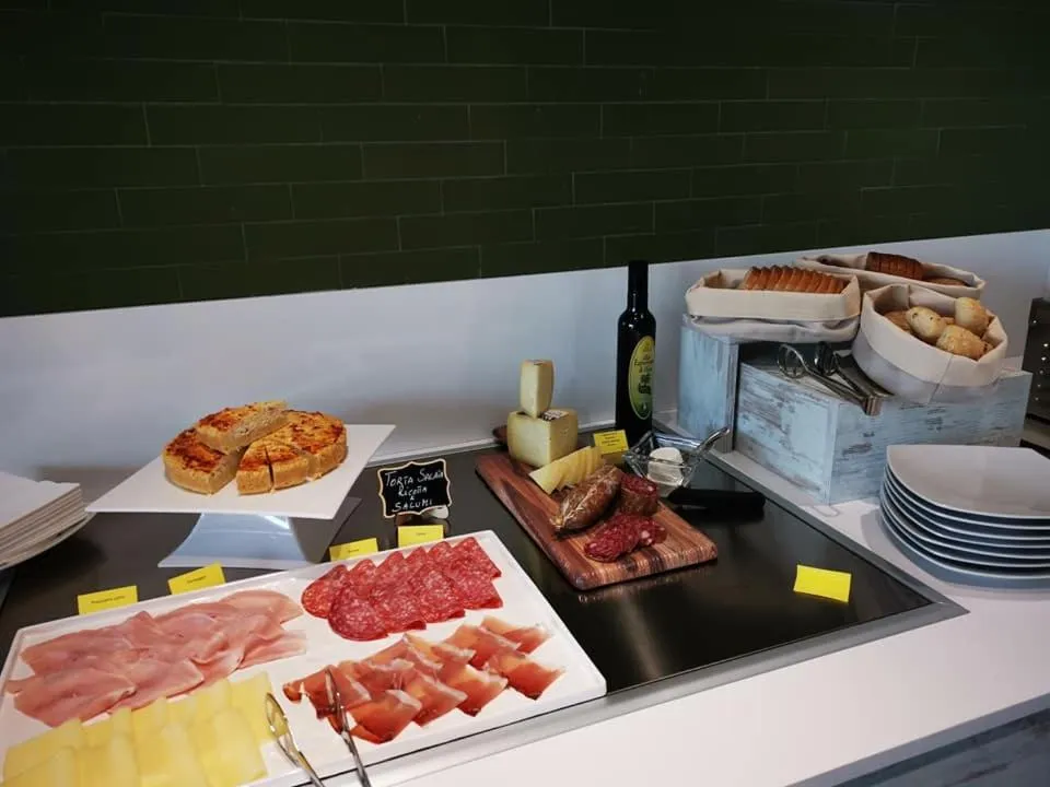 Breakfast in YOUMAMI Suite Hotel Wellness&Spa