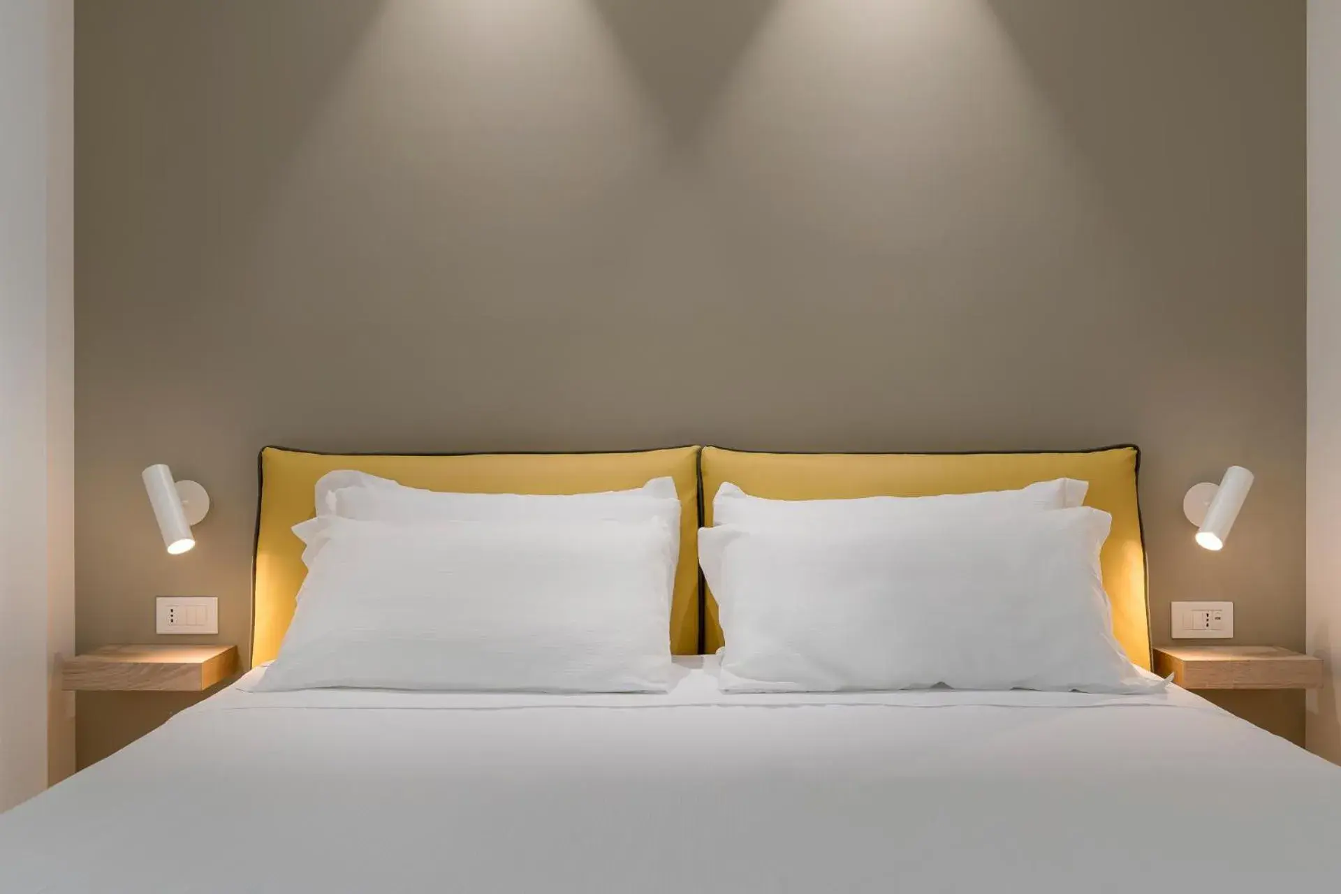 Bedroom, Bed in YOUMAMI Suite Hotel Wellness&Spa Bedroom, Bed in YOUMAMI Suite Hotel Wellness&Spa