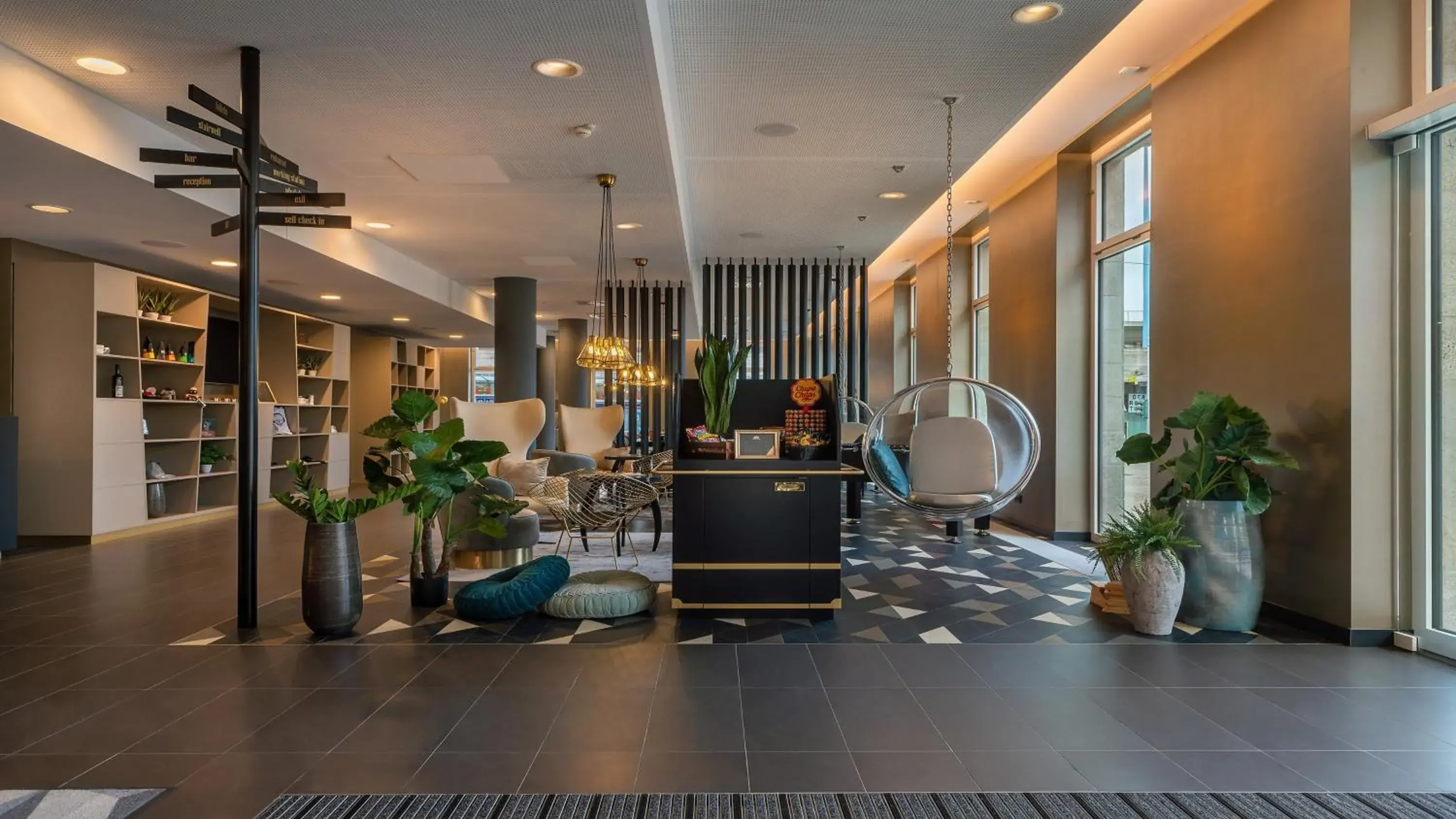 Property building in Holiday Inn - the niu, Ridge Halle Central Station by IHG Property building in Holiday Inn - the niu, Ridge Halle Central Station by IHG