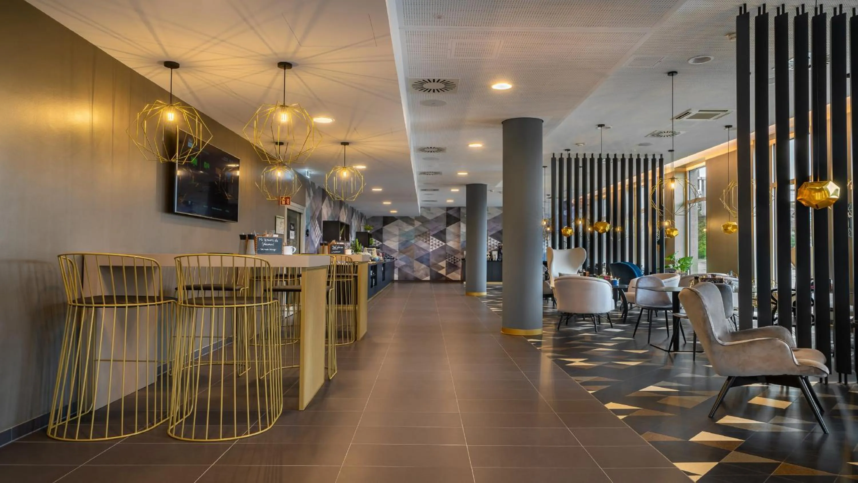 Property building in Holiday Inn - the niu, Ridge Halle Central Station by IHG