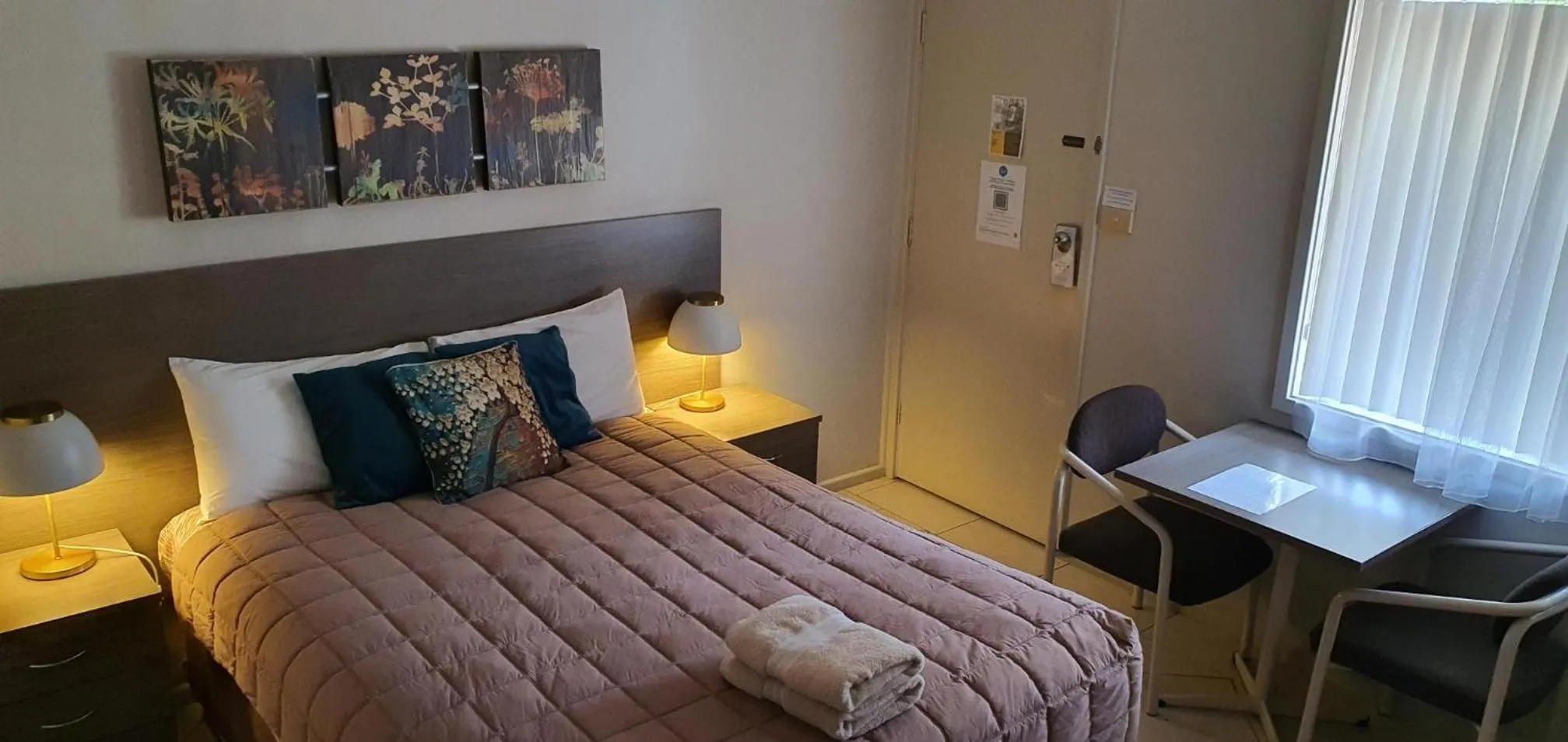 Bed in Central Motel Nelson Bay