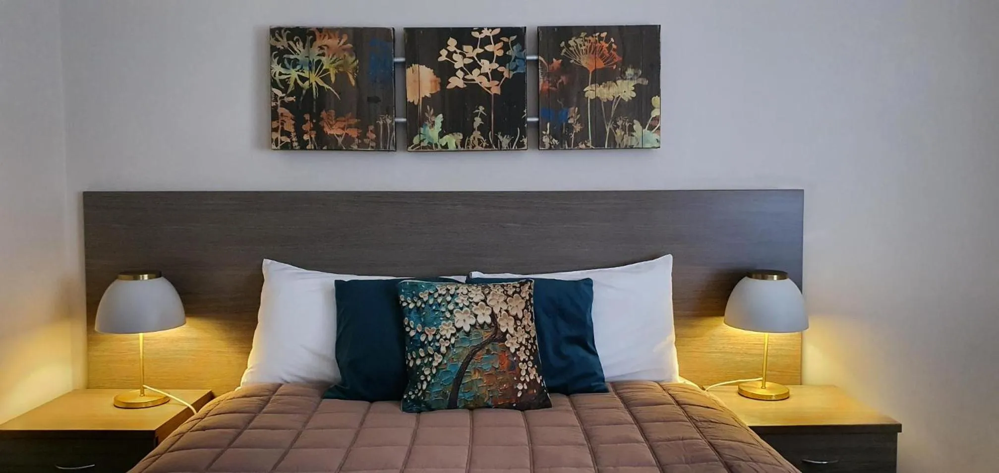 Bed in Central Motel Nelson Bay