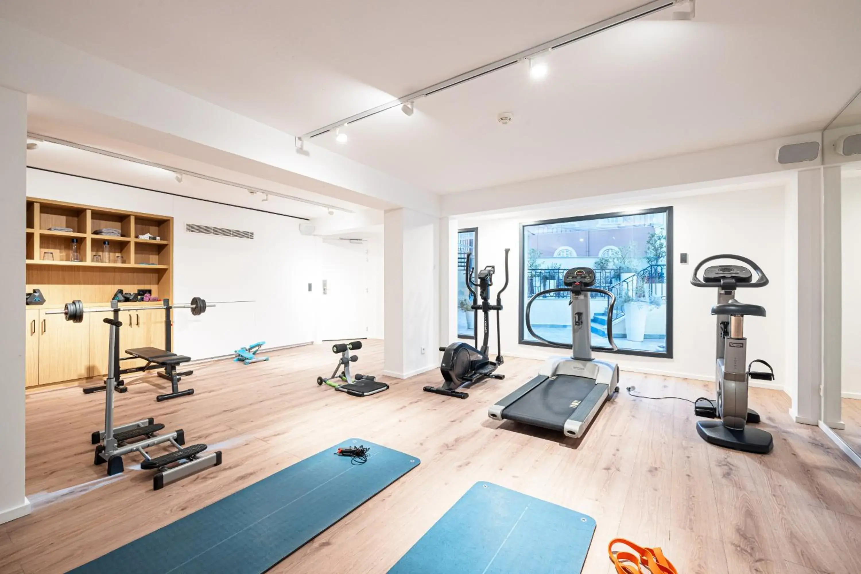Fitness centre/facilities in Hôtel Apollinaire Nice Fitness centre/facilities in Hôtel Apollinaire Nice