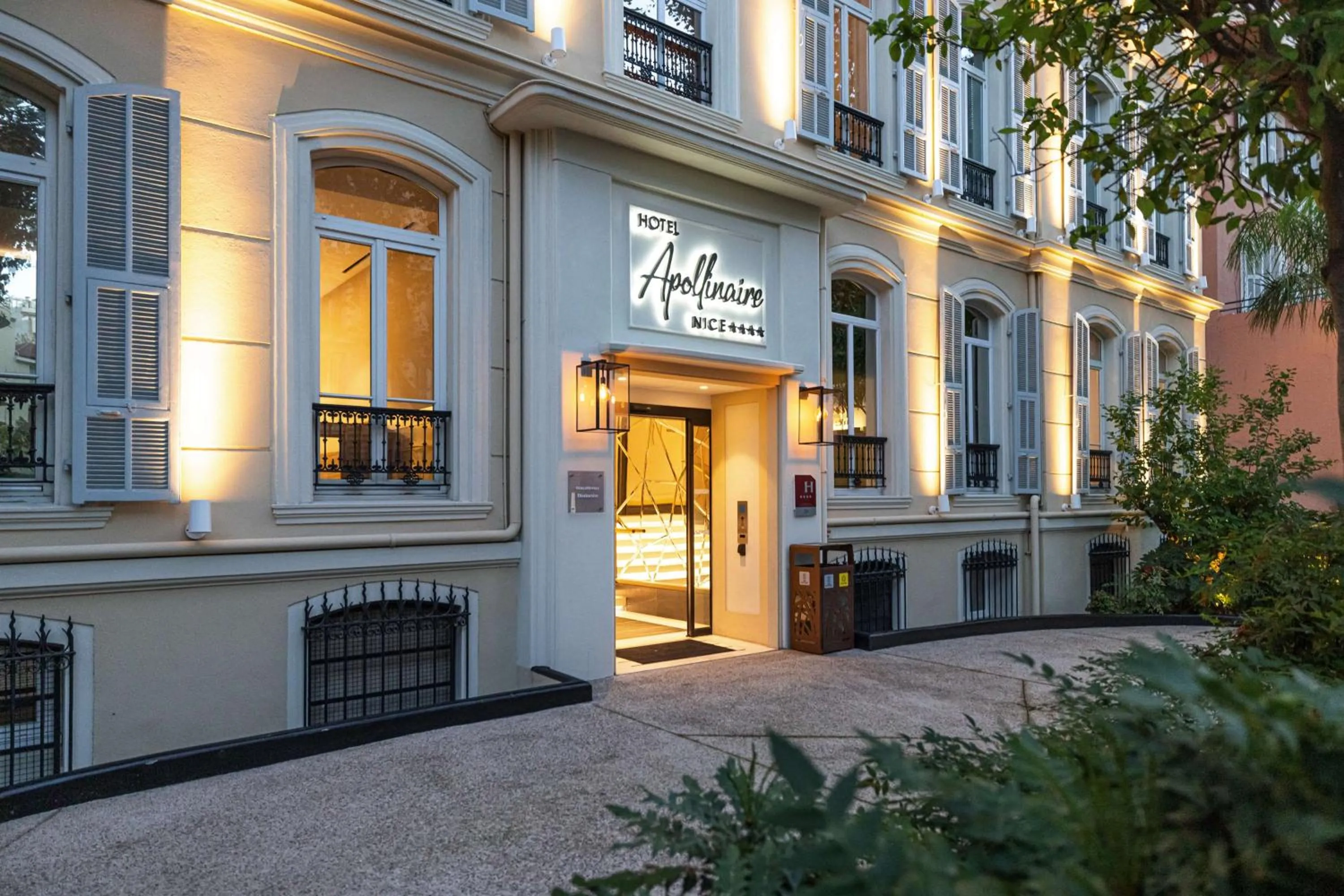 Property building in Hôtel Apollinaire Nice