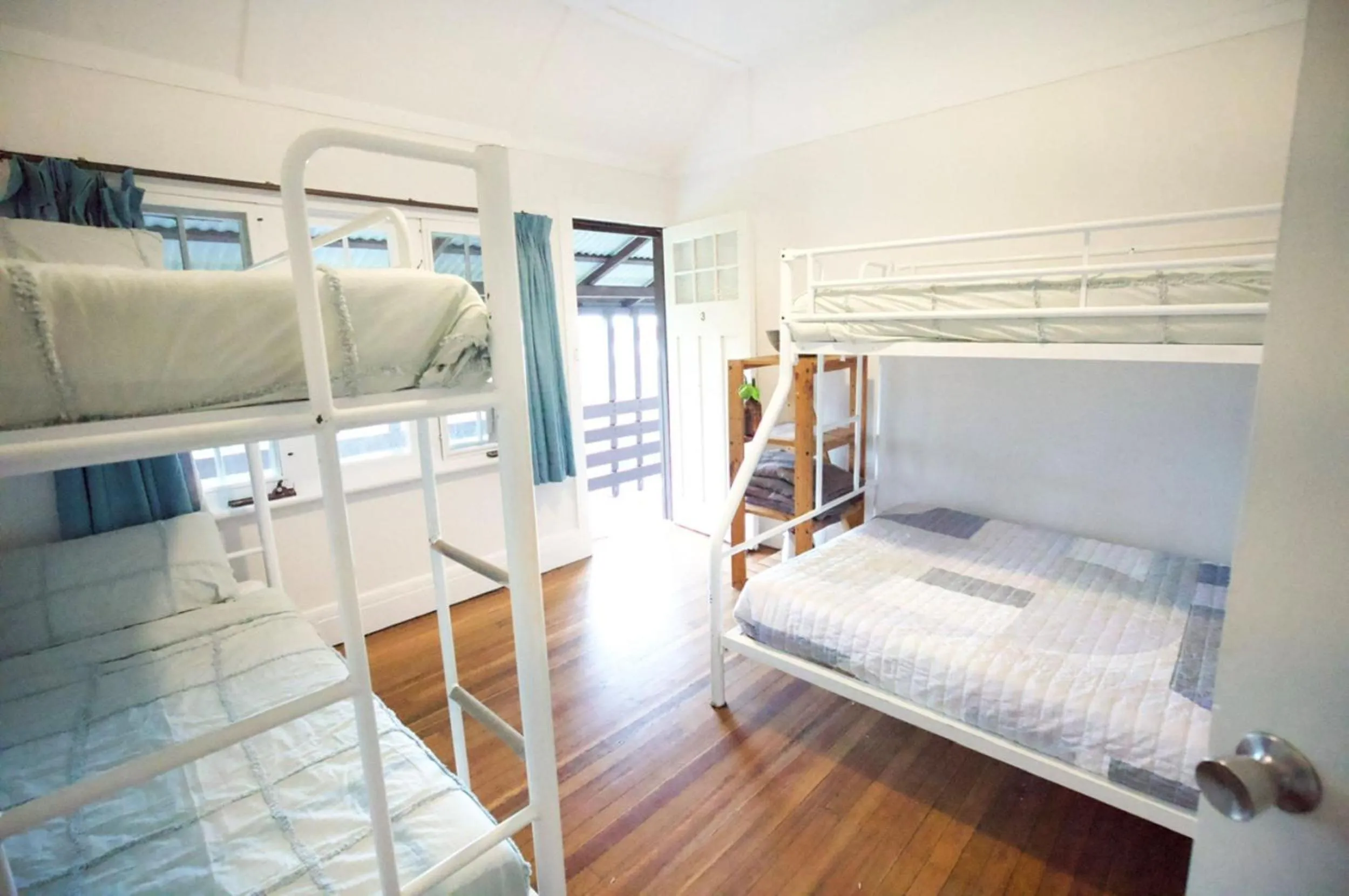 Bed in YHA Pittwater Eco, Sydney