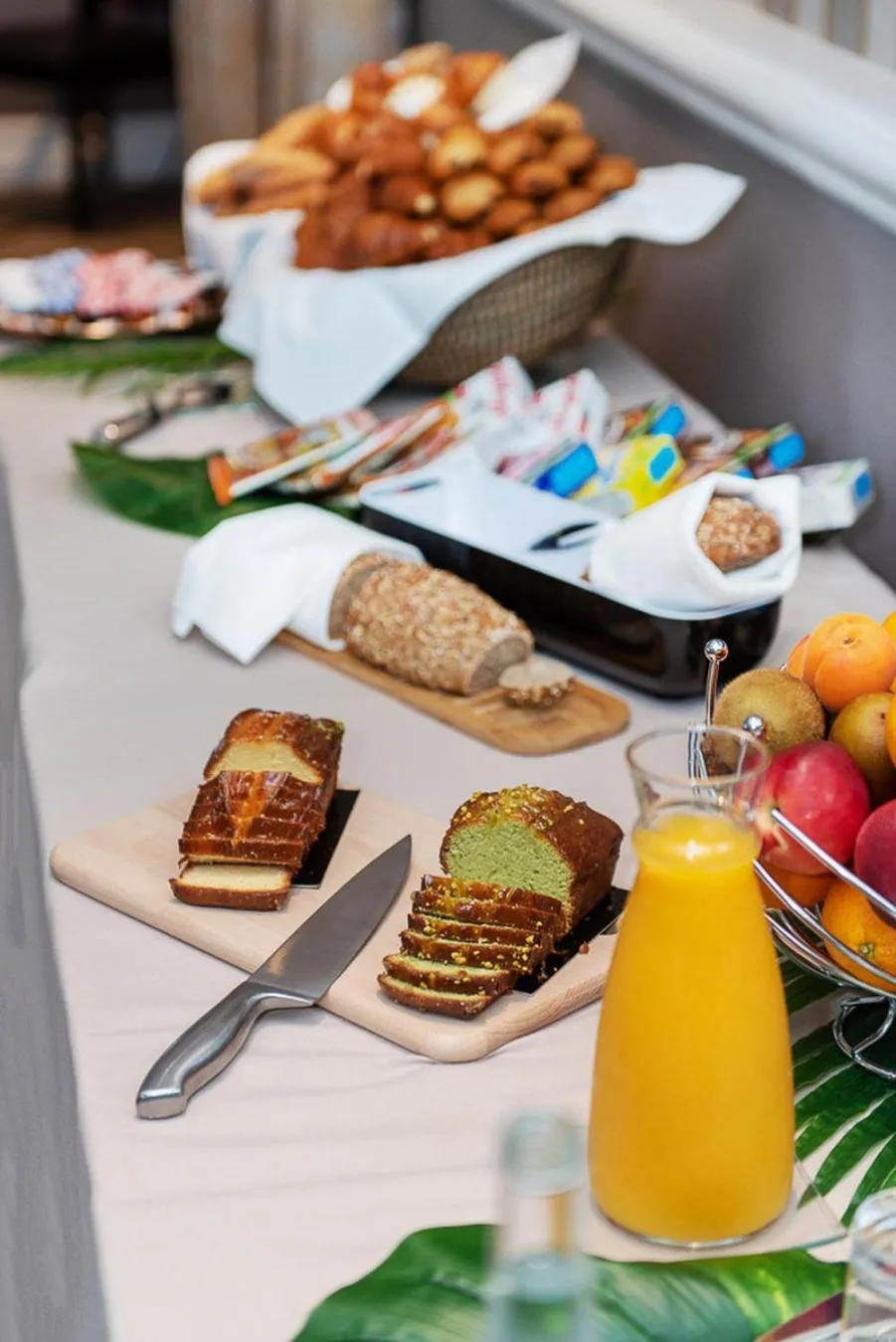 Food and drinks in Hôtel Château de la Tour Cannes