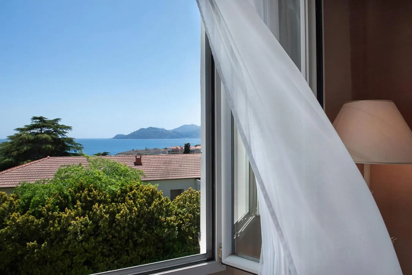 Sea view in Hôtel Château de la Tour Cannes