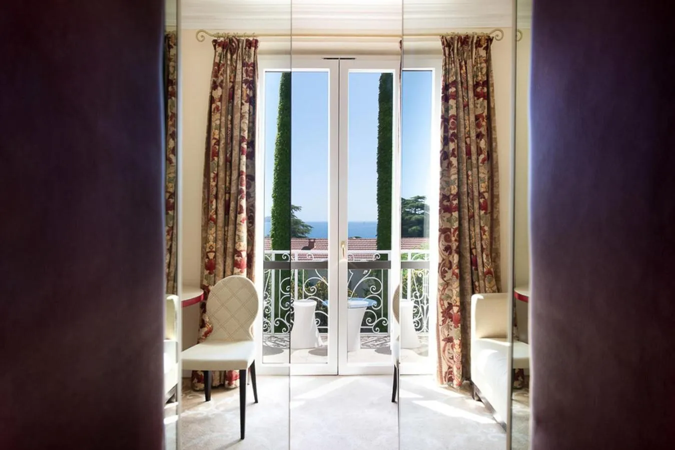 Sea view in Hôtel Château de la Tour Cannes