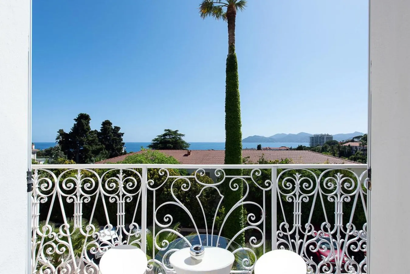 Natural landscape in Hôtel Château de la Tour Cannes