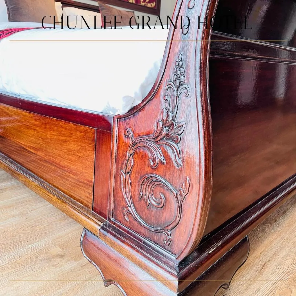 Bed in Chunlee Grand Korat