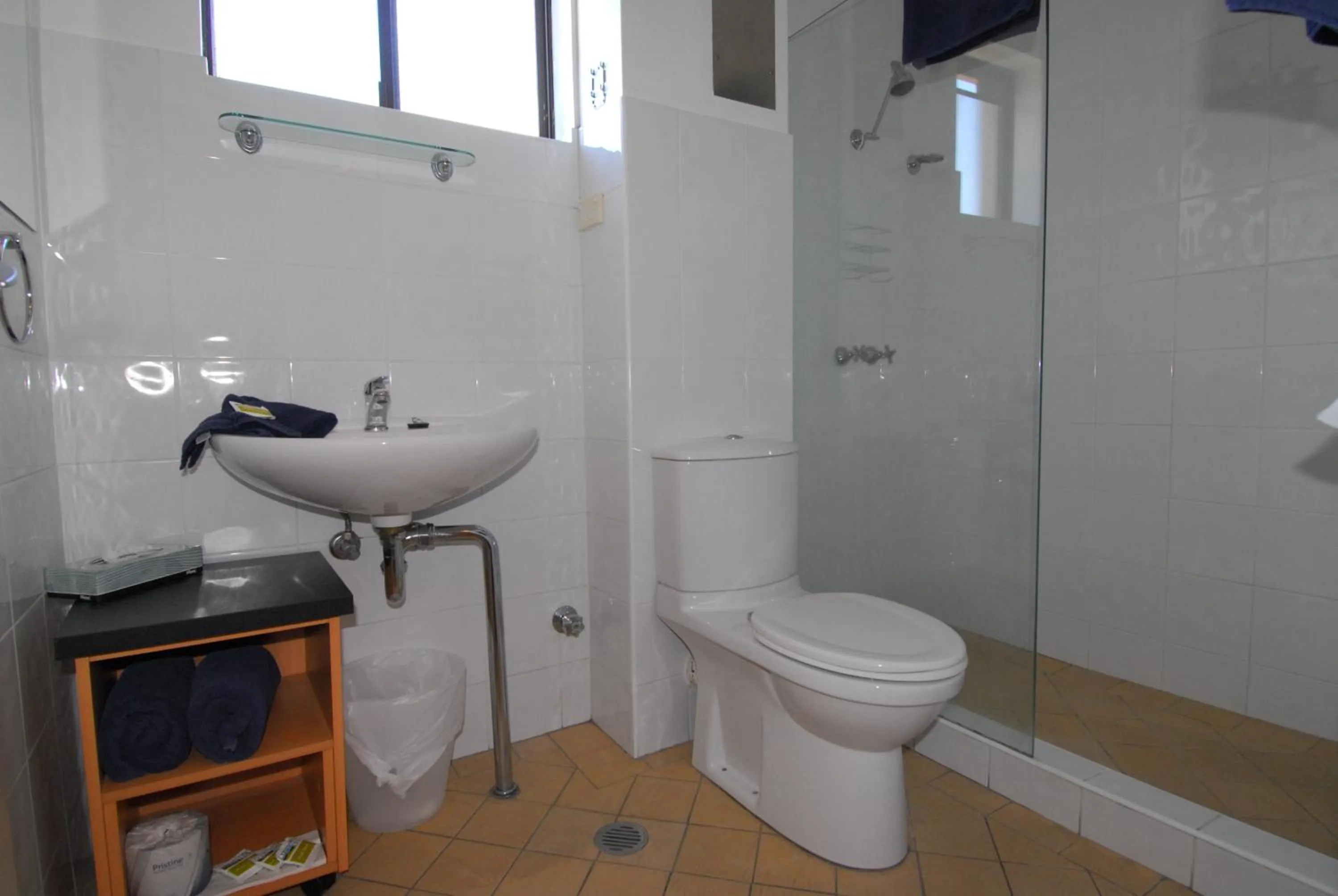 Bathroom in Southend Hotel