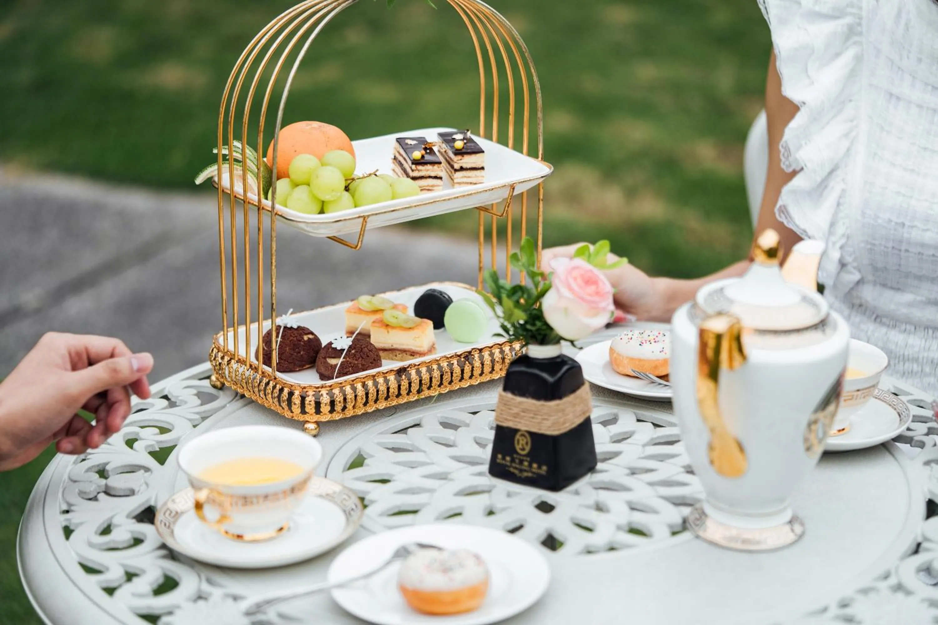 Coffee/tea facilities in Royal Halong Hotel