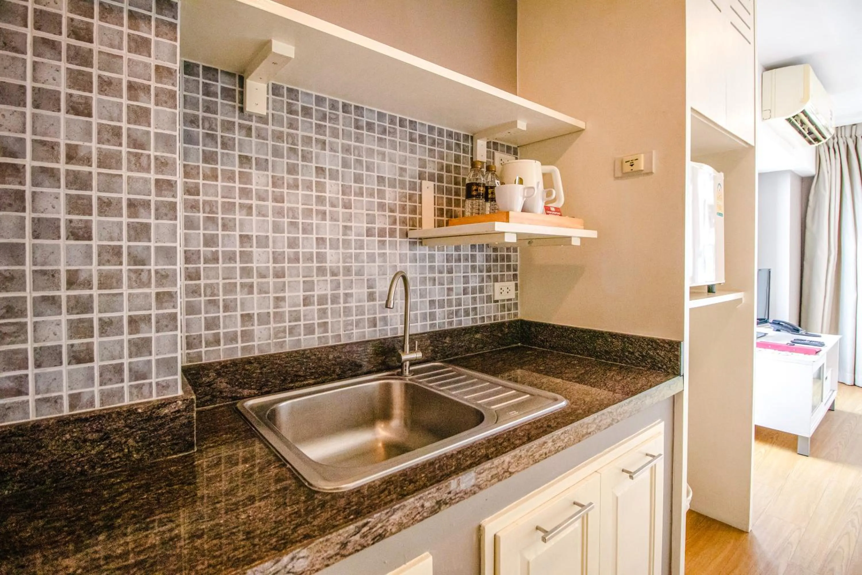 Kitchen or kitchenette in Cinnamon Hotel Bangkok