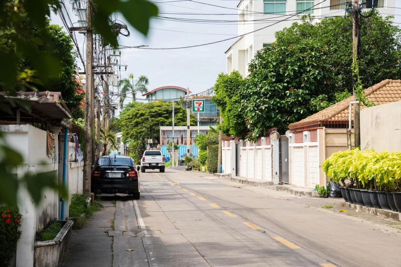 Nearby landmark in Cinnamon Hotel Bangkok