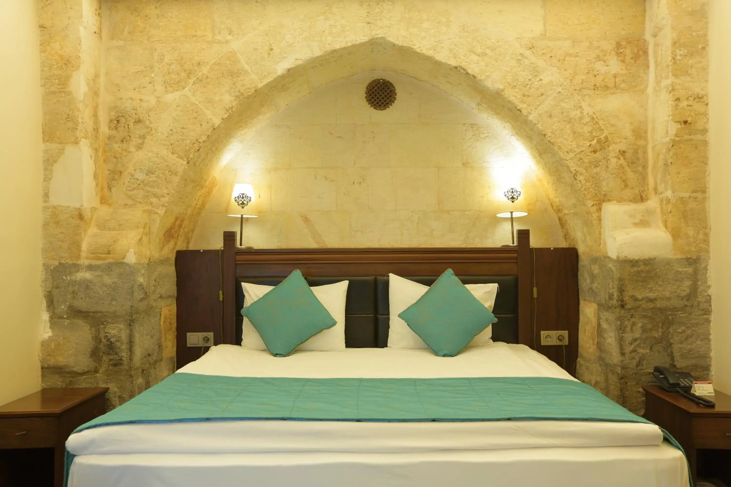 Bed in Sirehan Hotel Bed in Sirehan Hotel