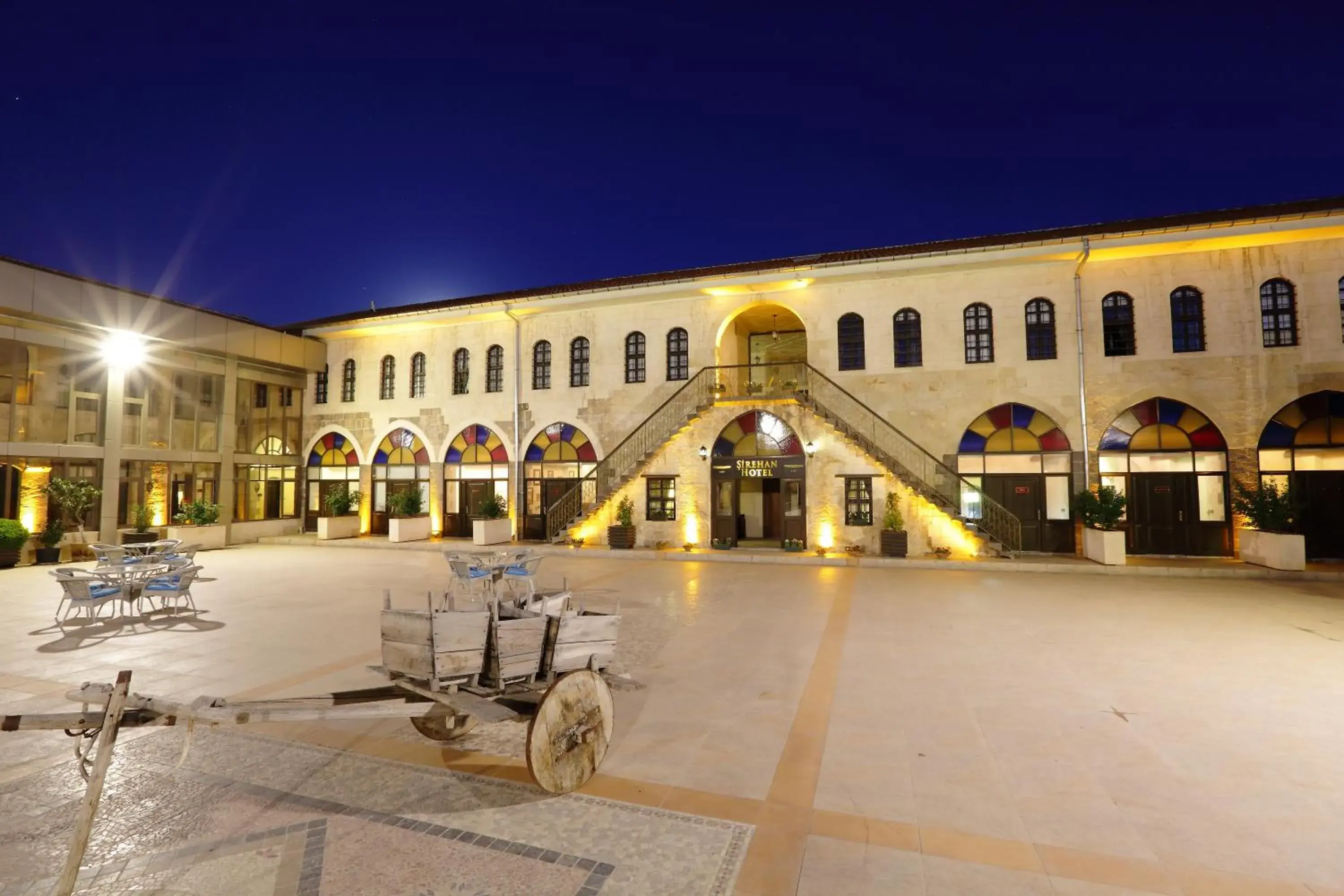 Property building in Sirehan Hotel Property building in Sirehan Hotel