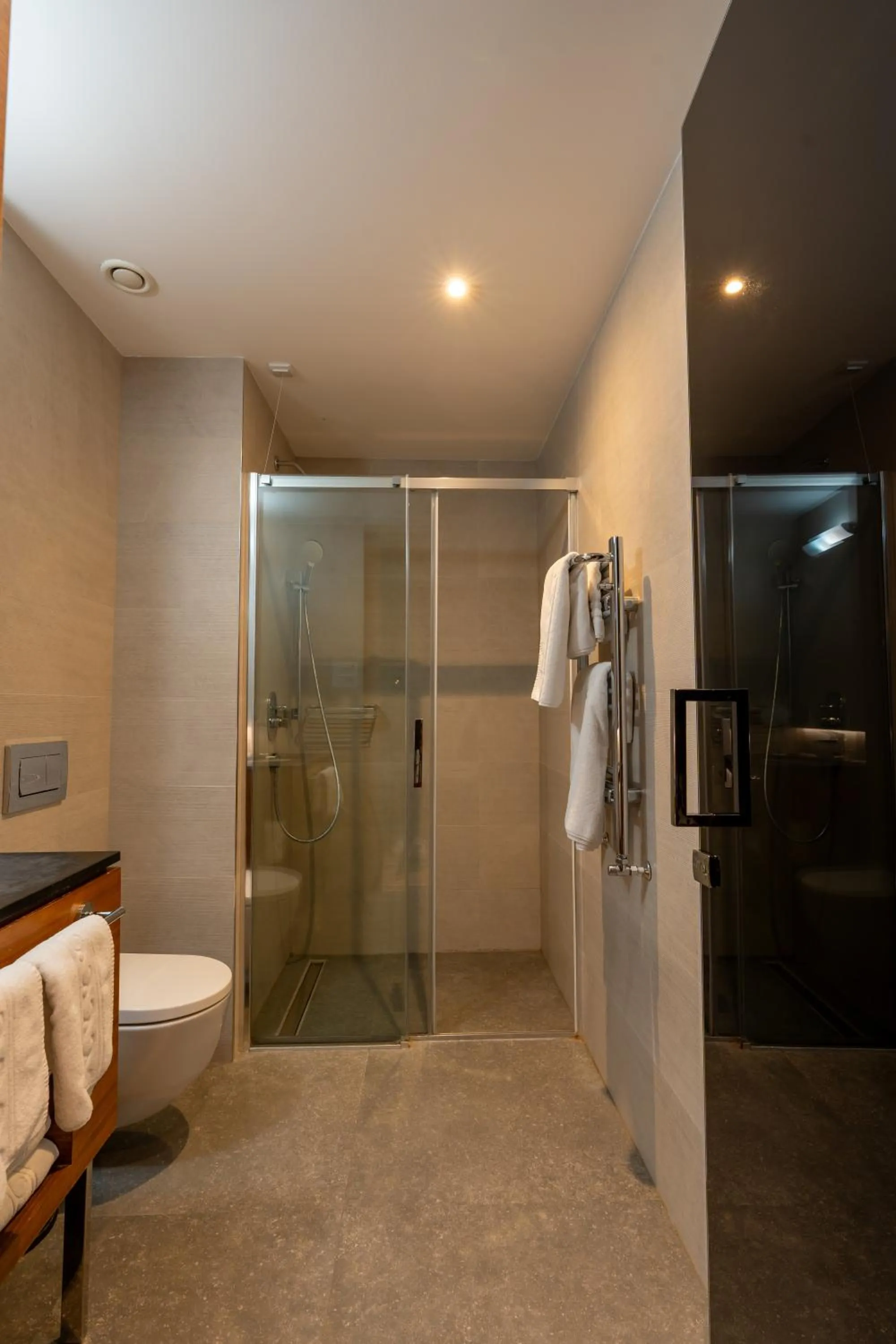 Bathroom in Hotel Tonanti