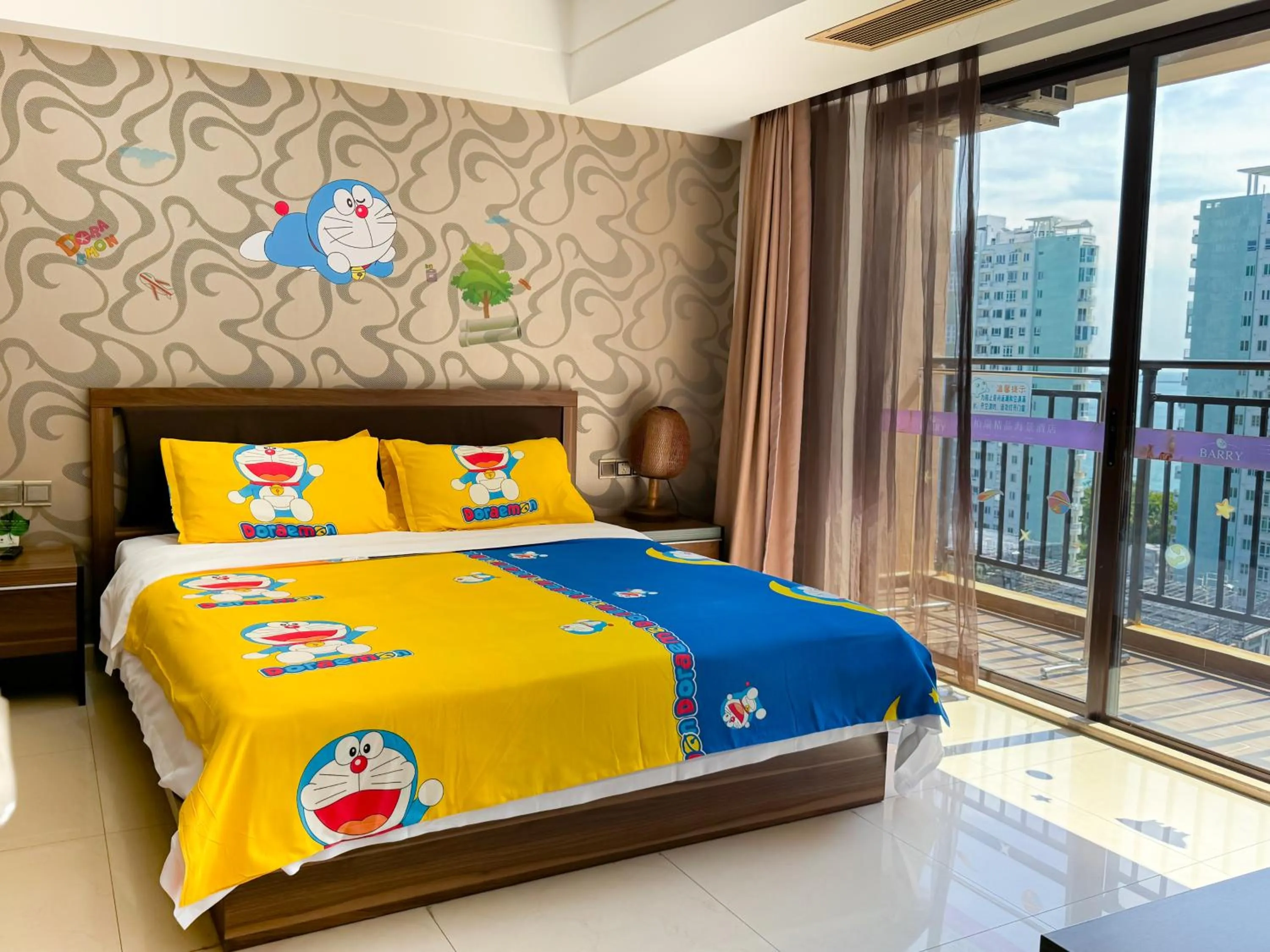 Balcony/Terrace, Bed in Barry Boutique Hotel Sanya