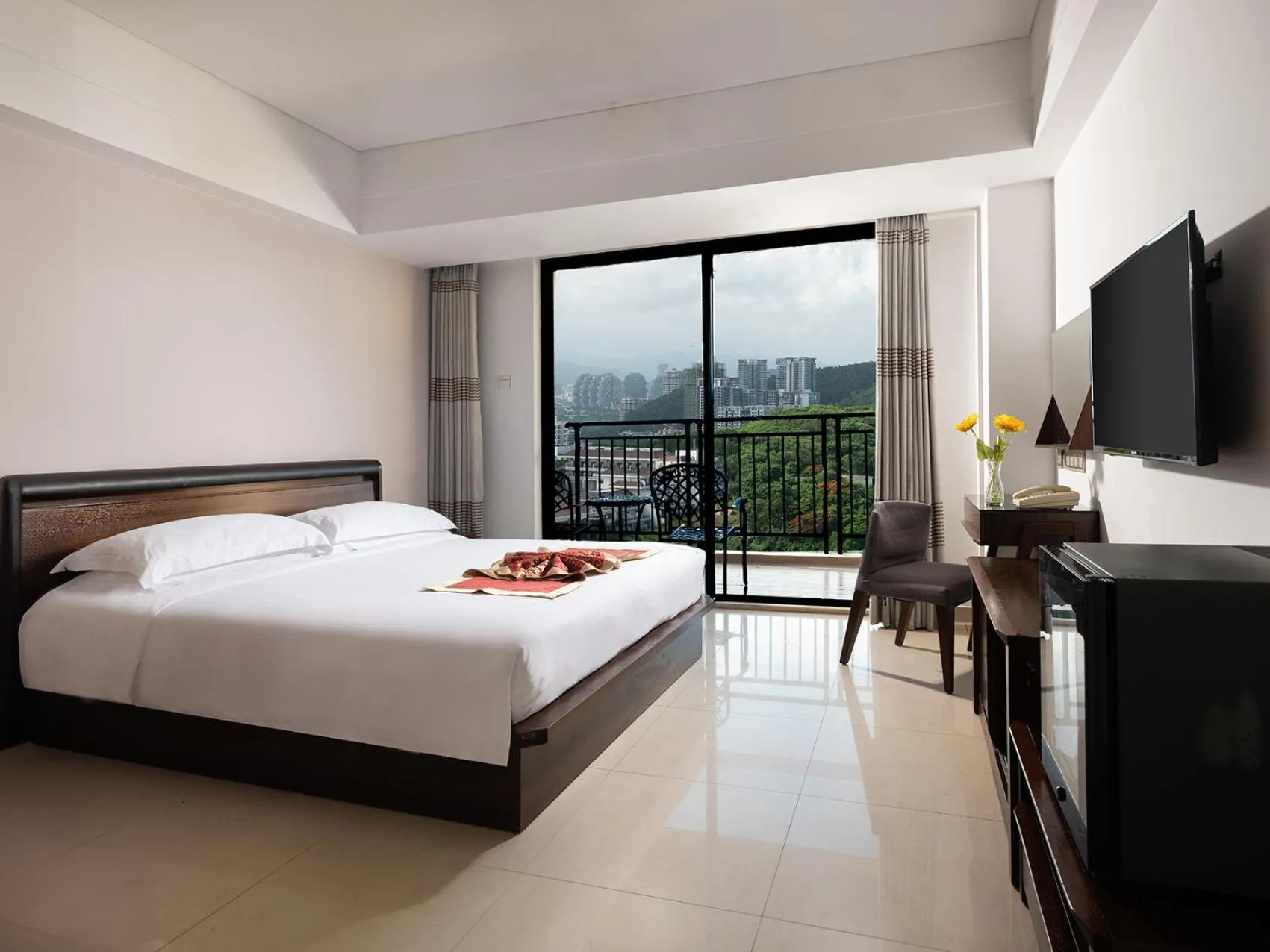 Bed in Barry Boutique Hotel Sanya