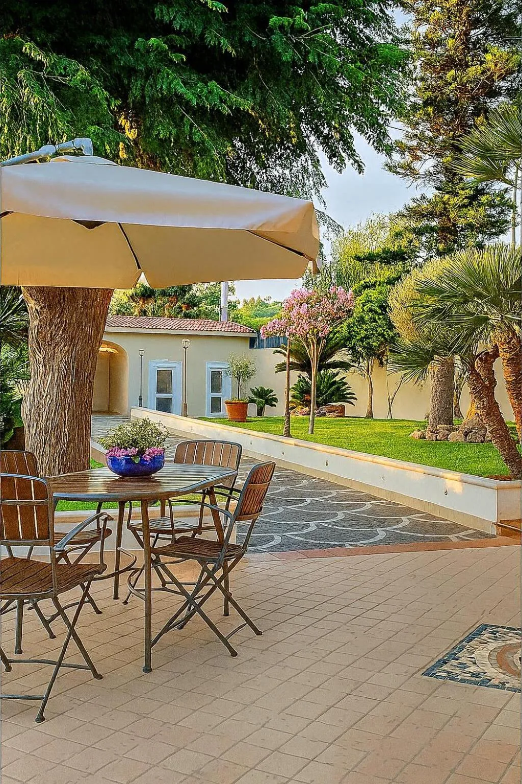 Property building in Villa Antonietta Ischia