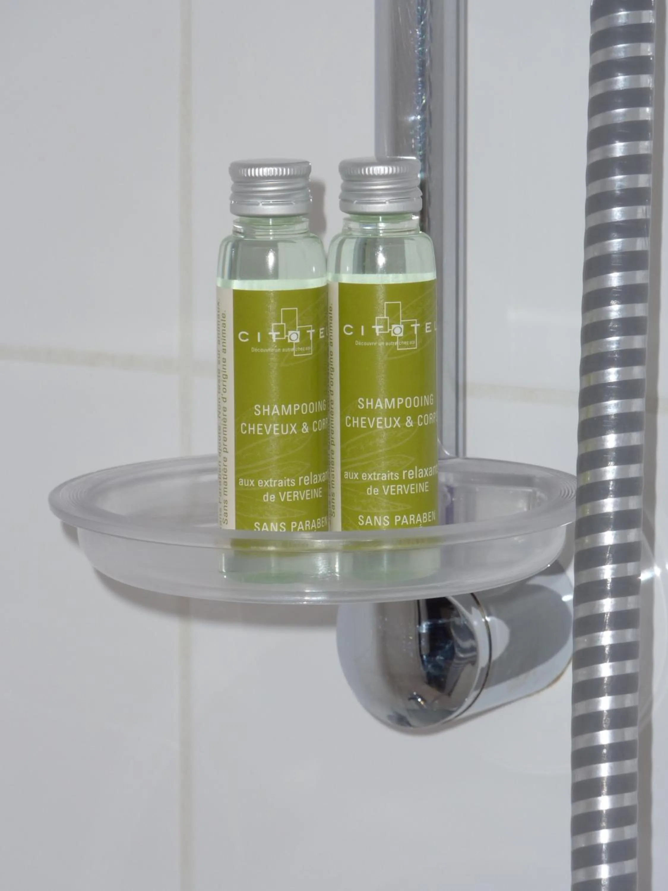 Bathroom in Cit'Hotel de La Vallée