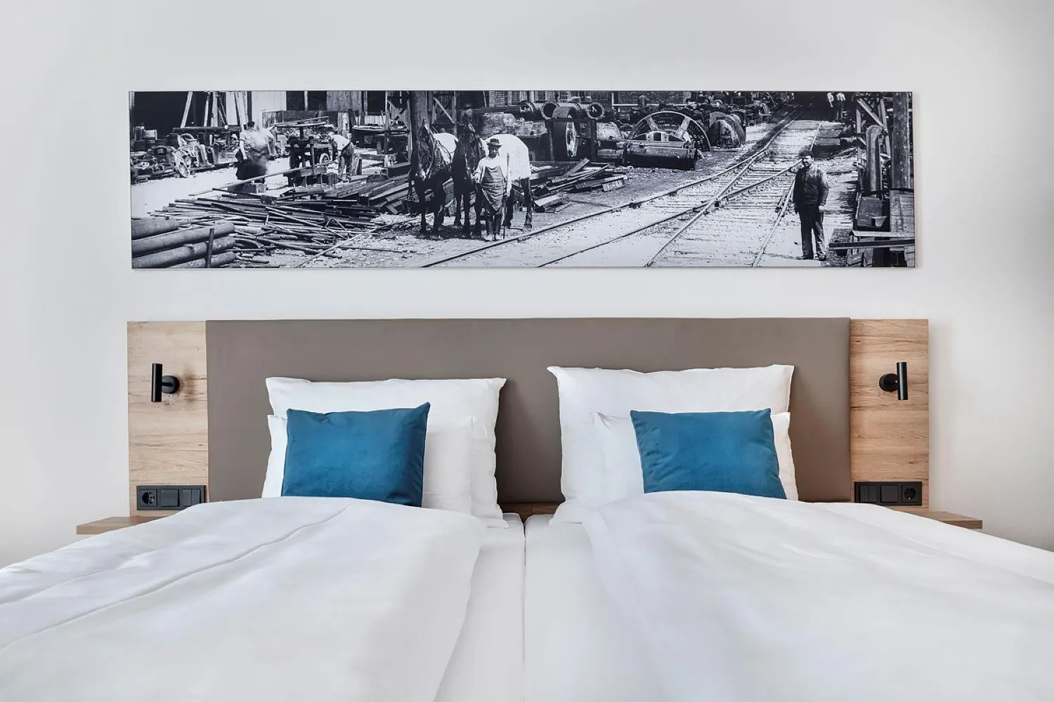 Bedroom, Bed in ECOME Hotel