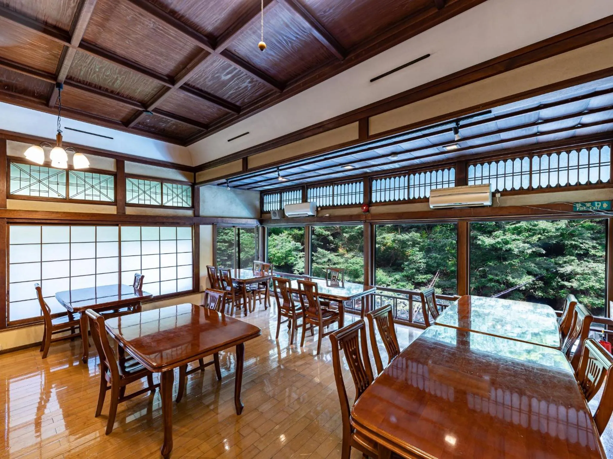 Restaurant/places to eat in Ichinoyu Honkan