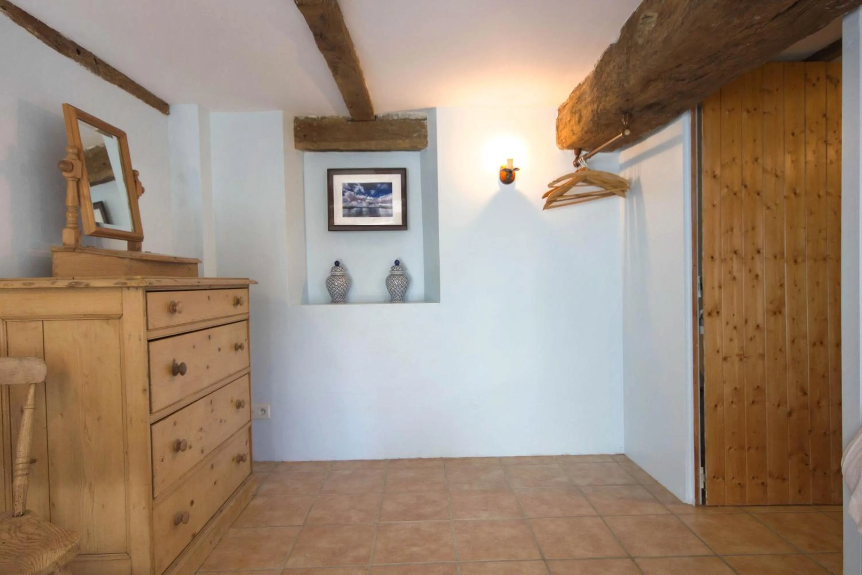 Decorative detail in Les Quatre Siècles