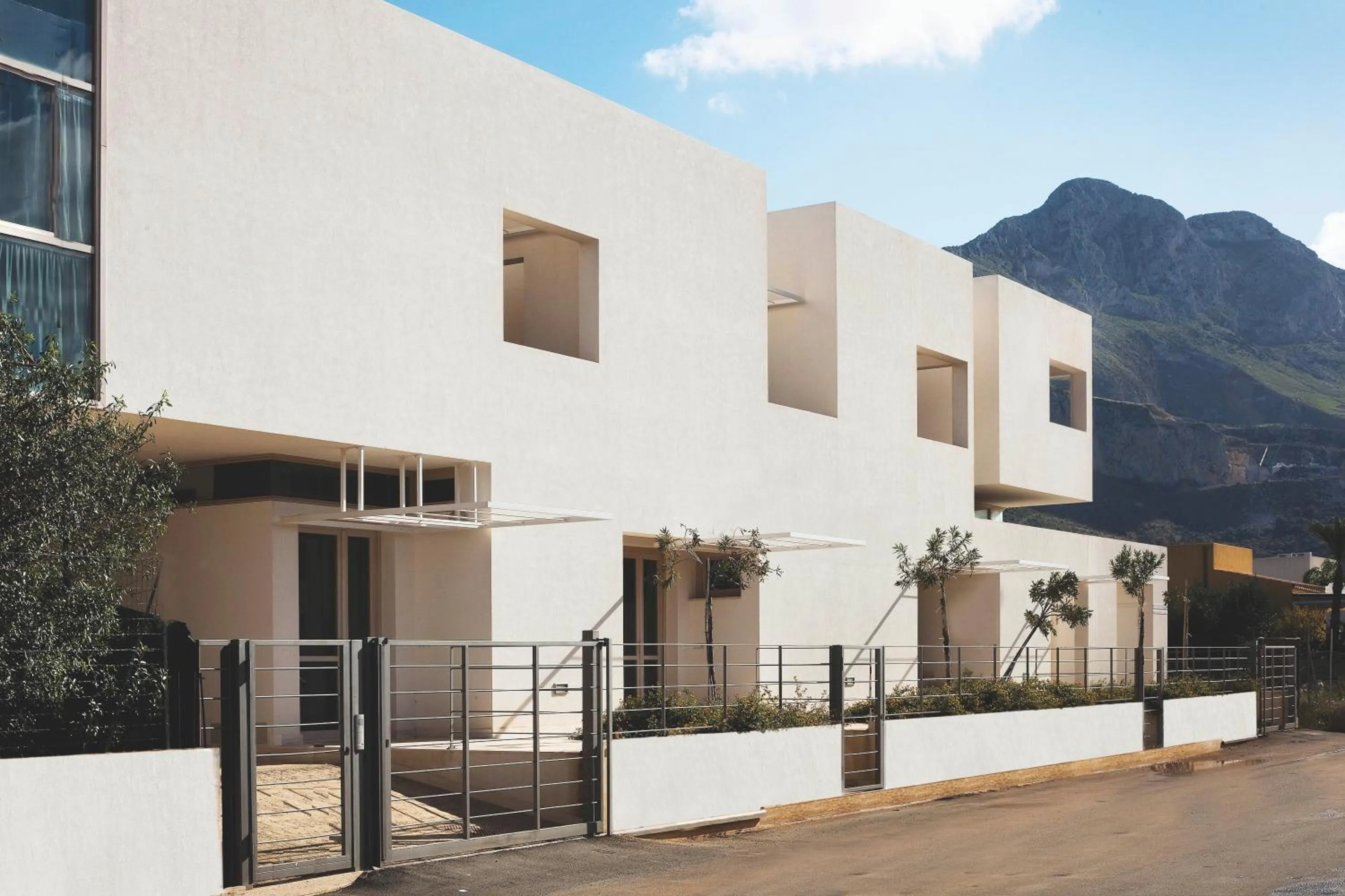 Property building in Vitorno Residence