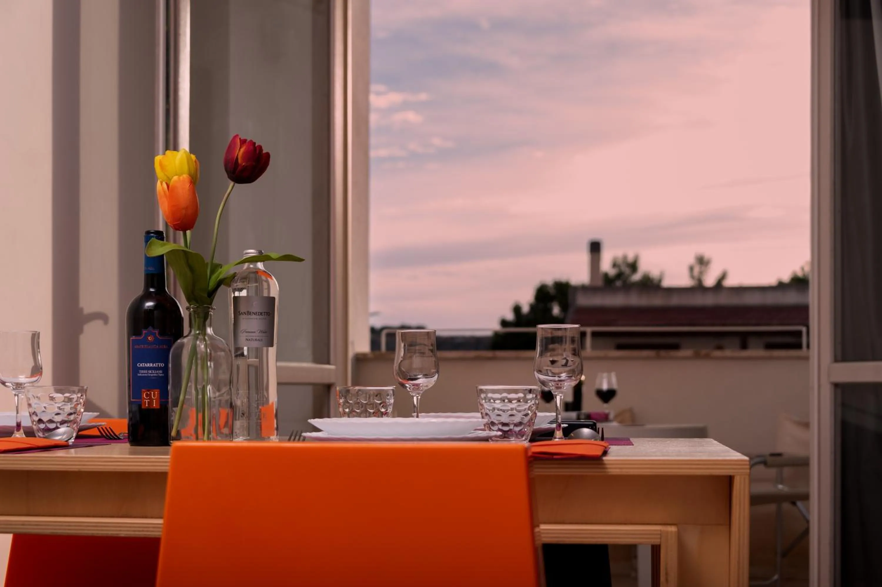 Dining area in Vitorno Residence