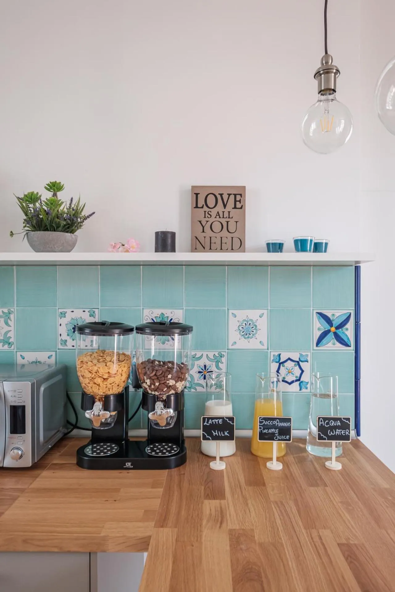 Coffee/tea facilities in B&B Terza Luna