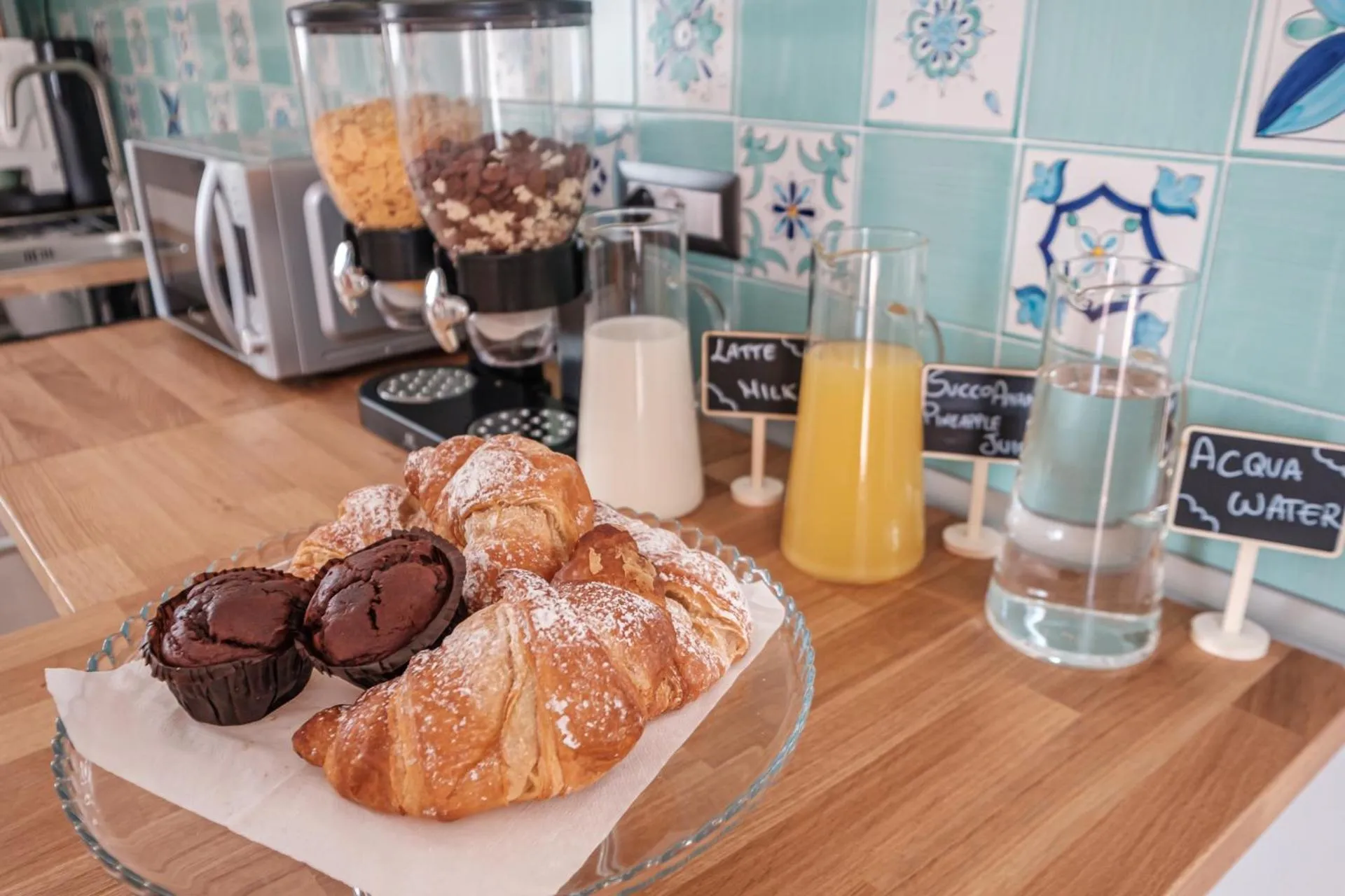 Food and drinks in B&B Terza Luna