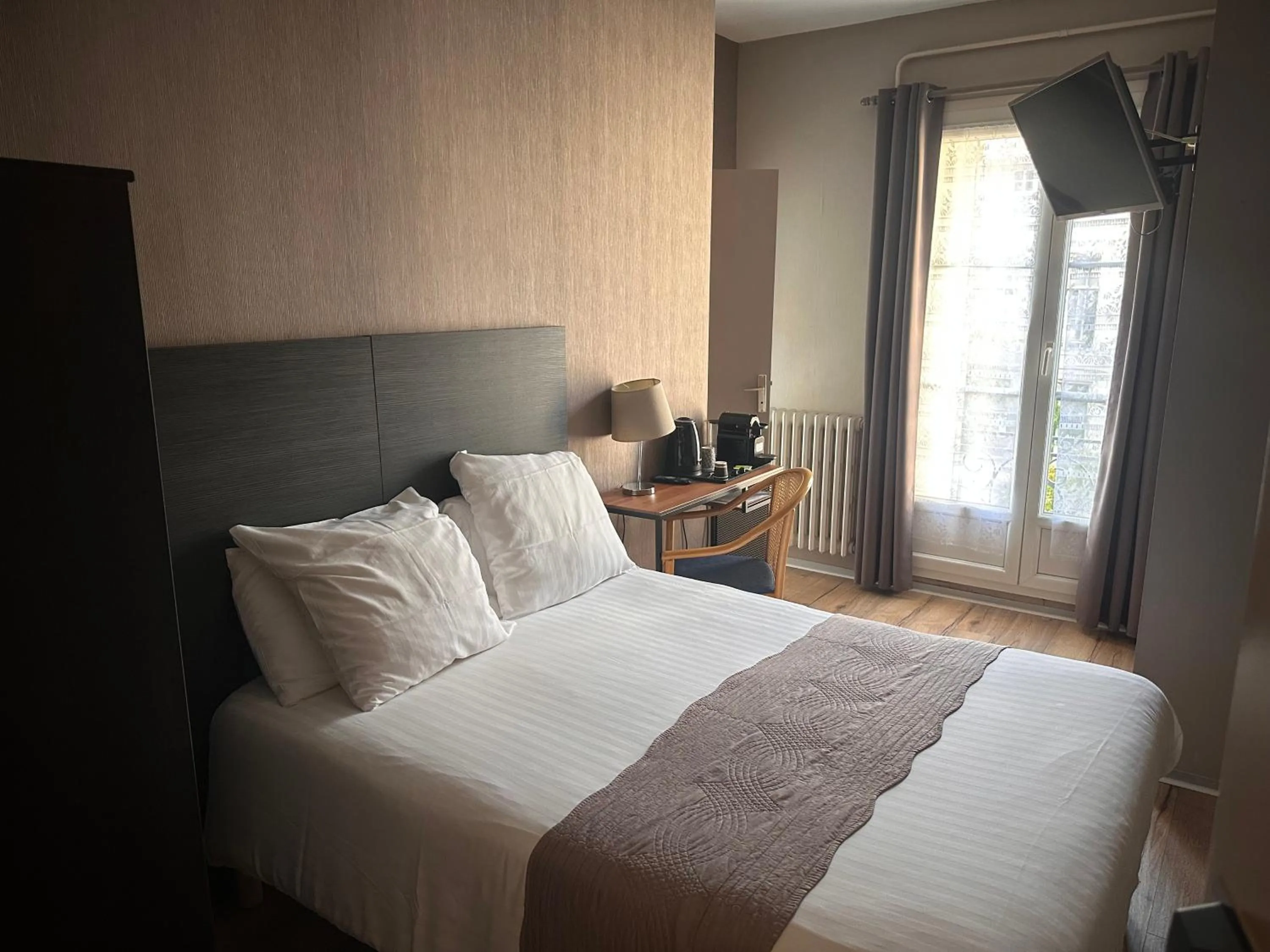 Bed in Hotel Berthelot