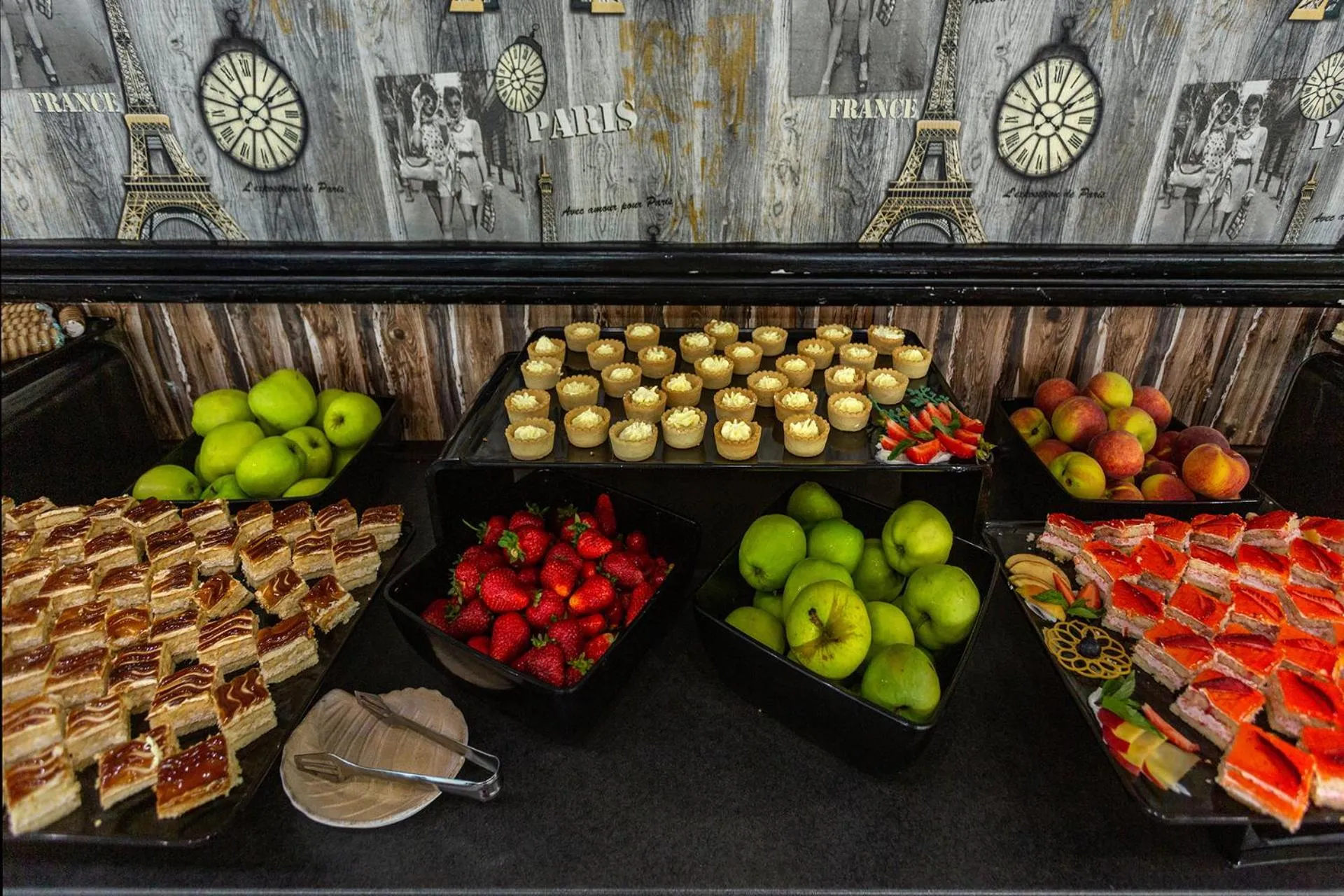 Restaurant/places to eat in Mercury Hotel- All Inclusive