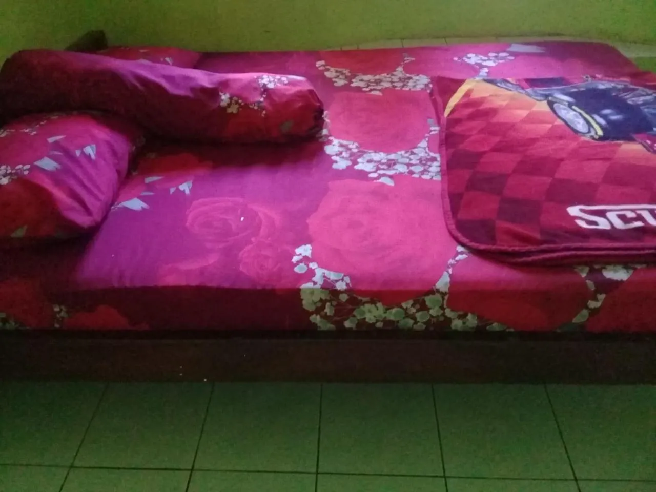 Bed in Willy Homestay Borobudur