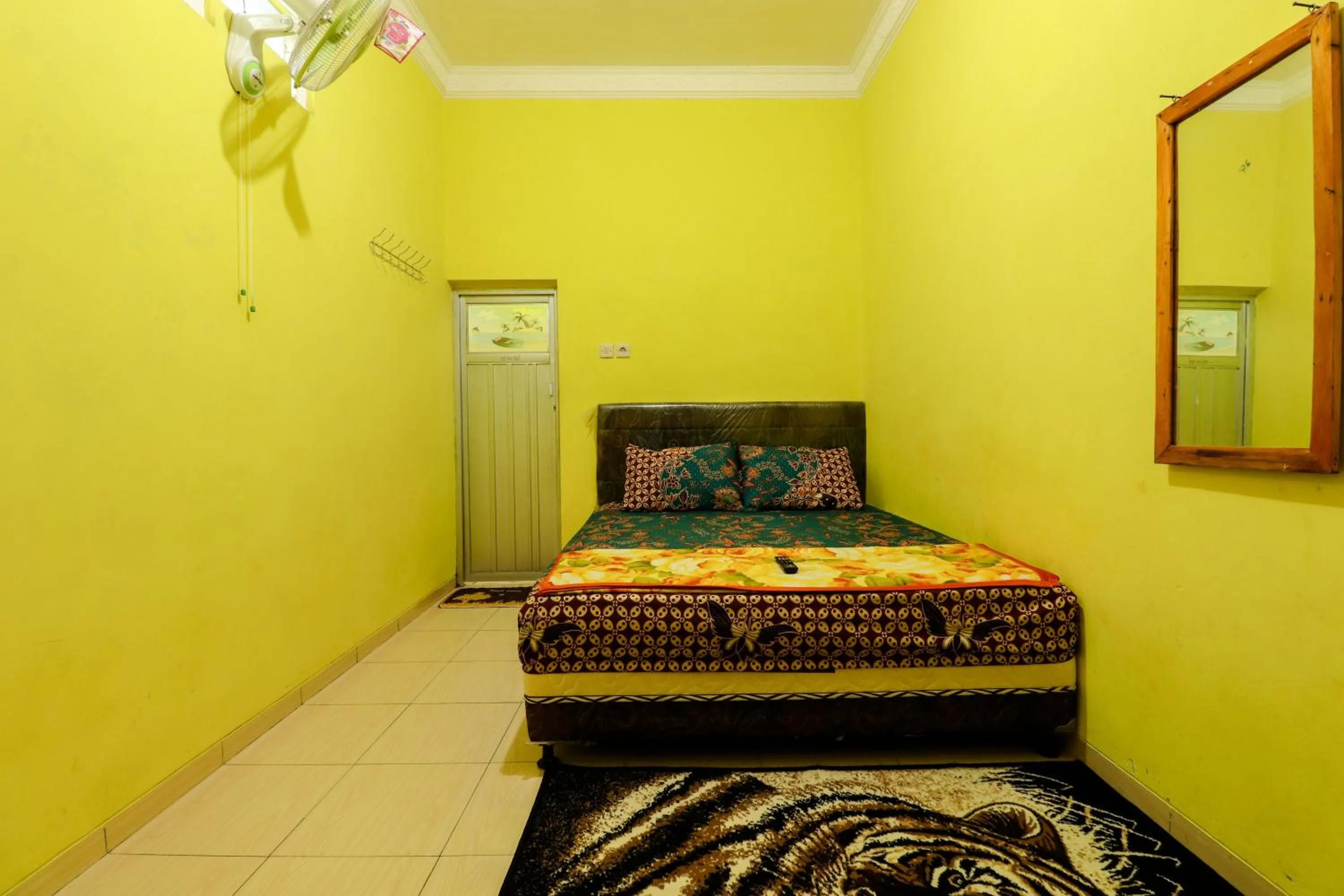 Bedroom, Bed in Willy Homestay Borobudur