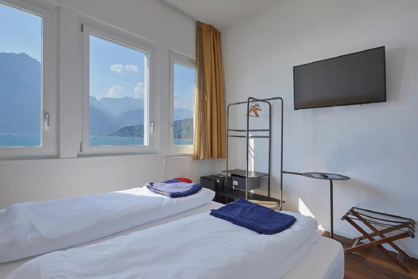 Lake view, Bed in Hotel Paradiso Conca d'Oro