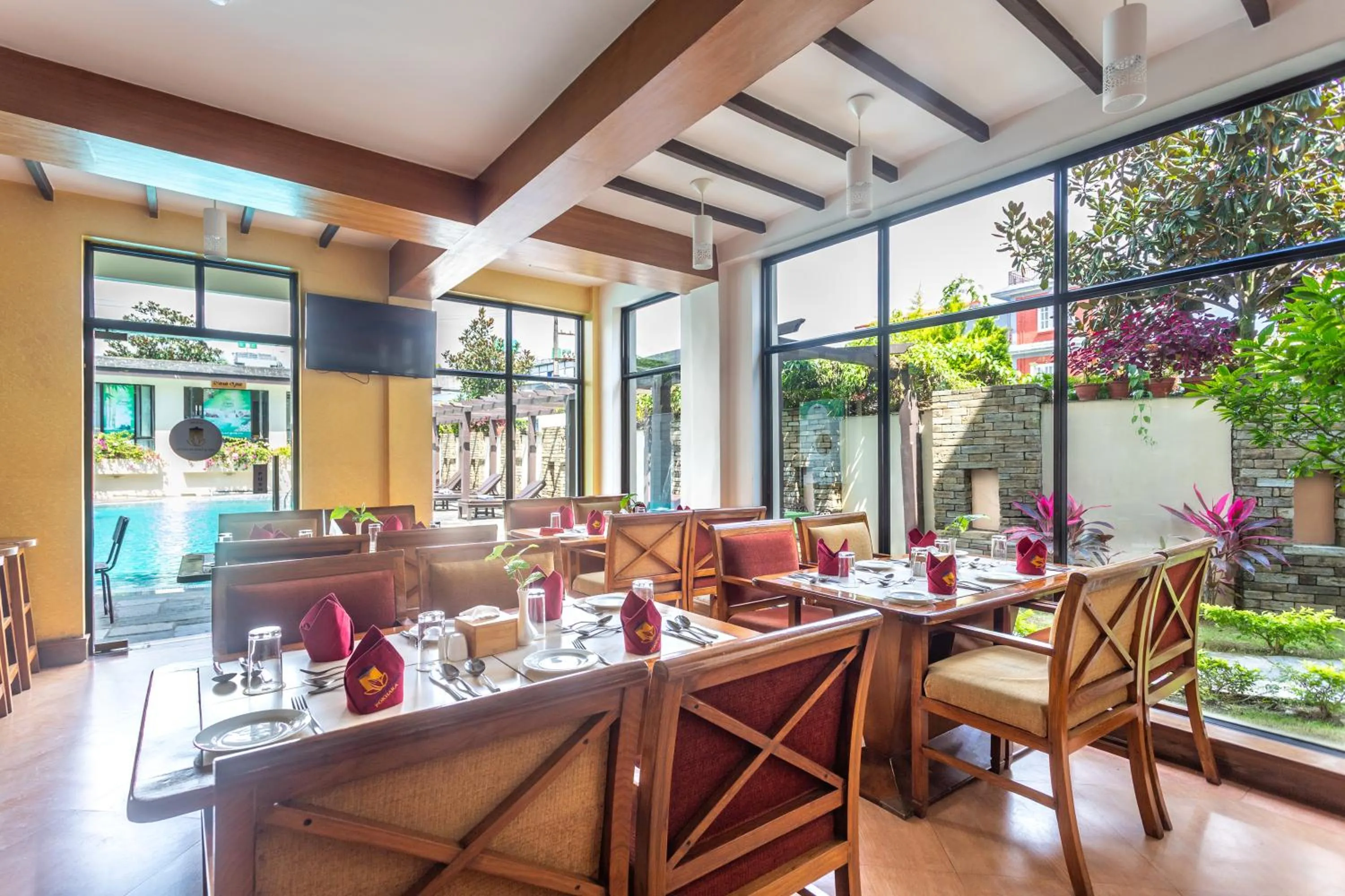 Restaurant/places to eat in Atithi Resort & Spa