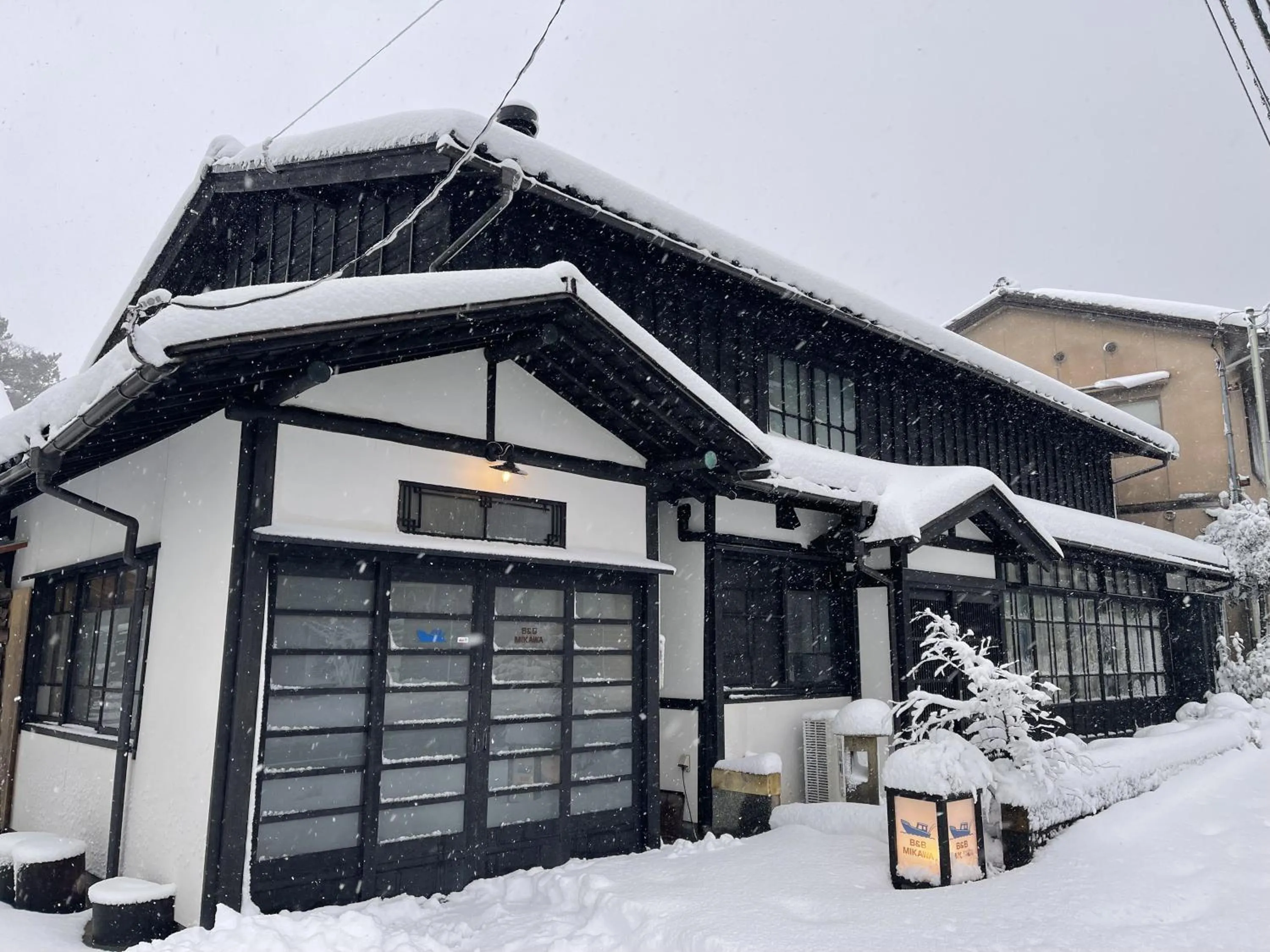 B&B MIKAWA - Kanazawa Fish Harbour