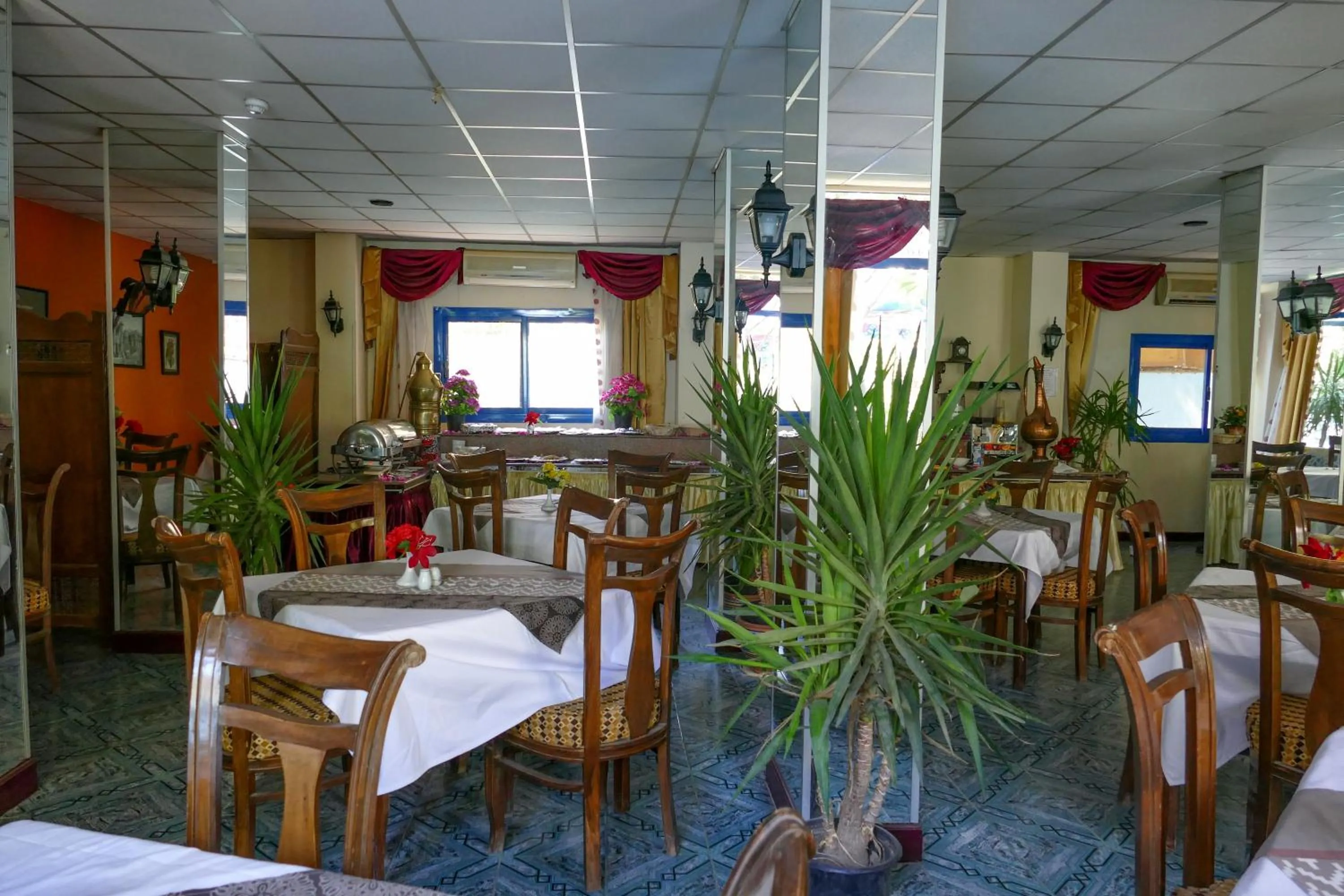 Restaurant/places to eat in El Gezira Garden Hotel Luxor