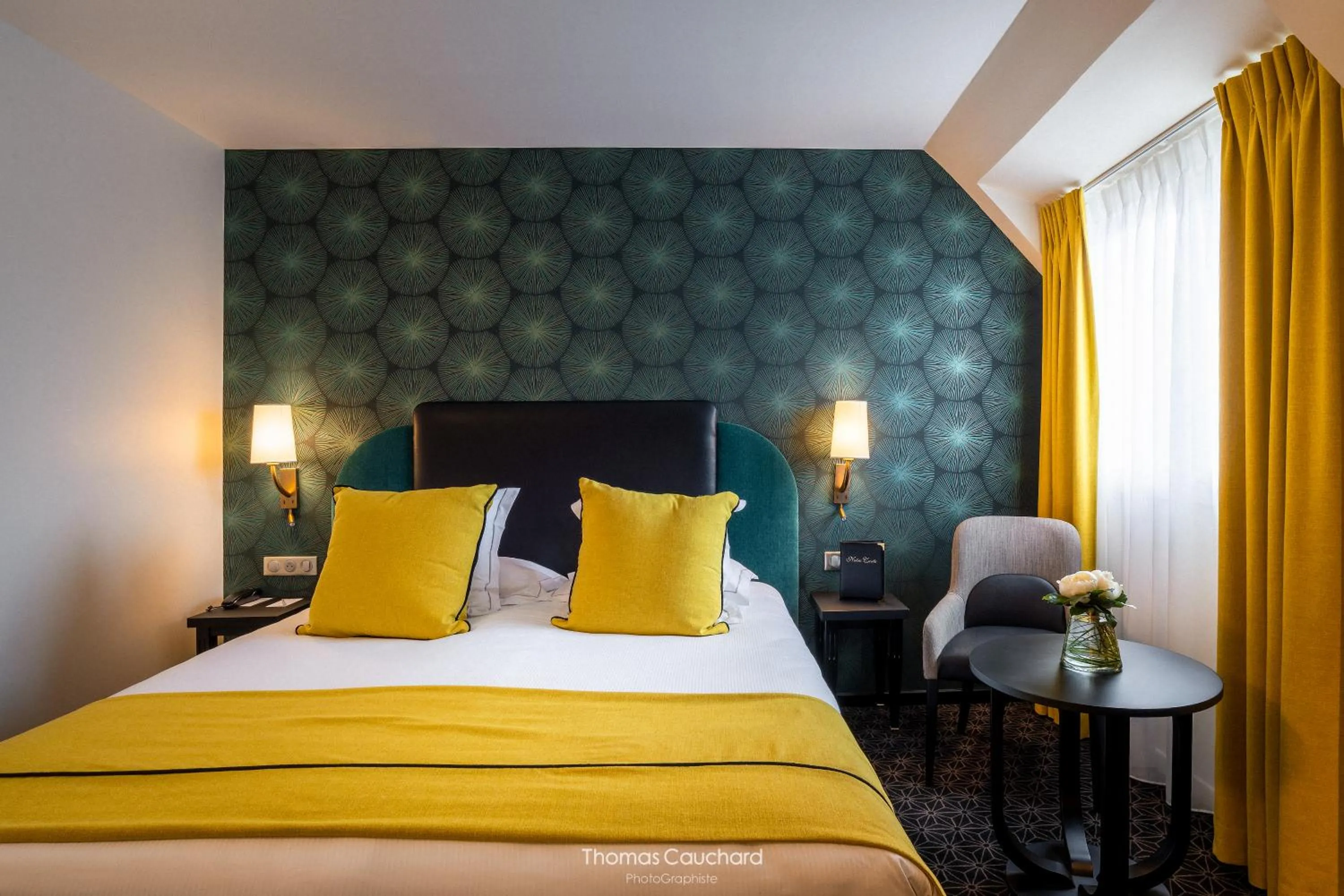 Photo of the whole room, Bed in Best Western Plus Le Moderne