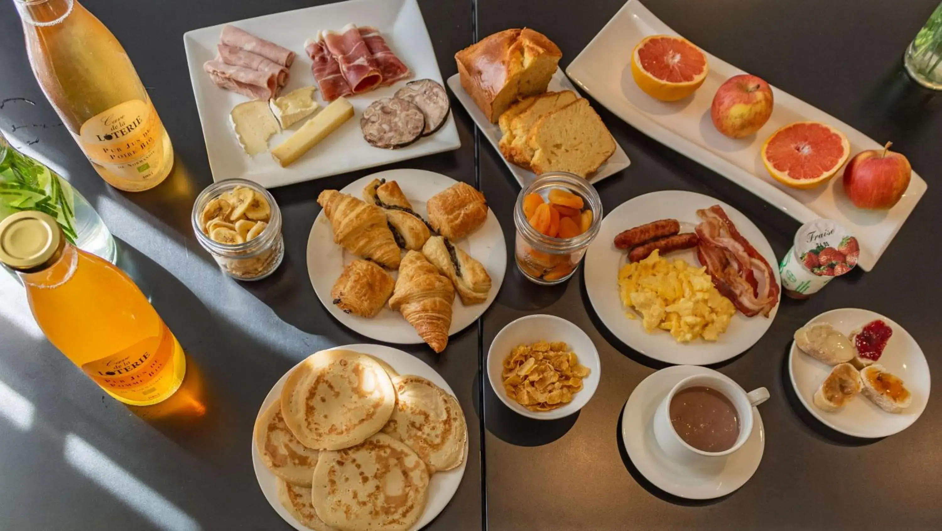 Breakfast in Best Western Plus Le Moderne Breakfast in Best Western Plus Le Moderne
