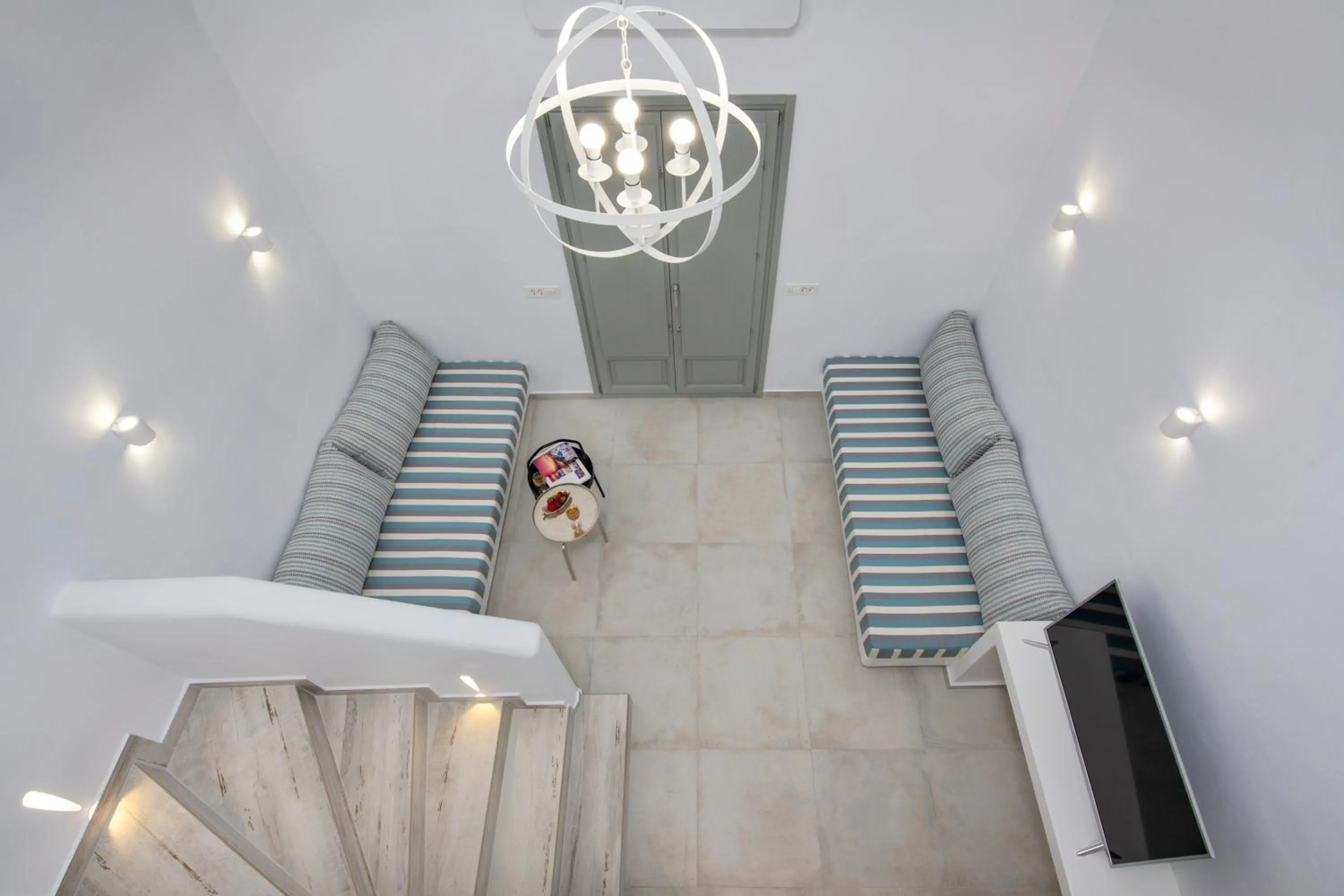 Living room, Bed in Seven Suites