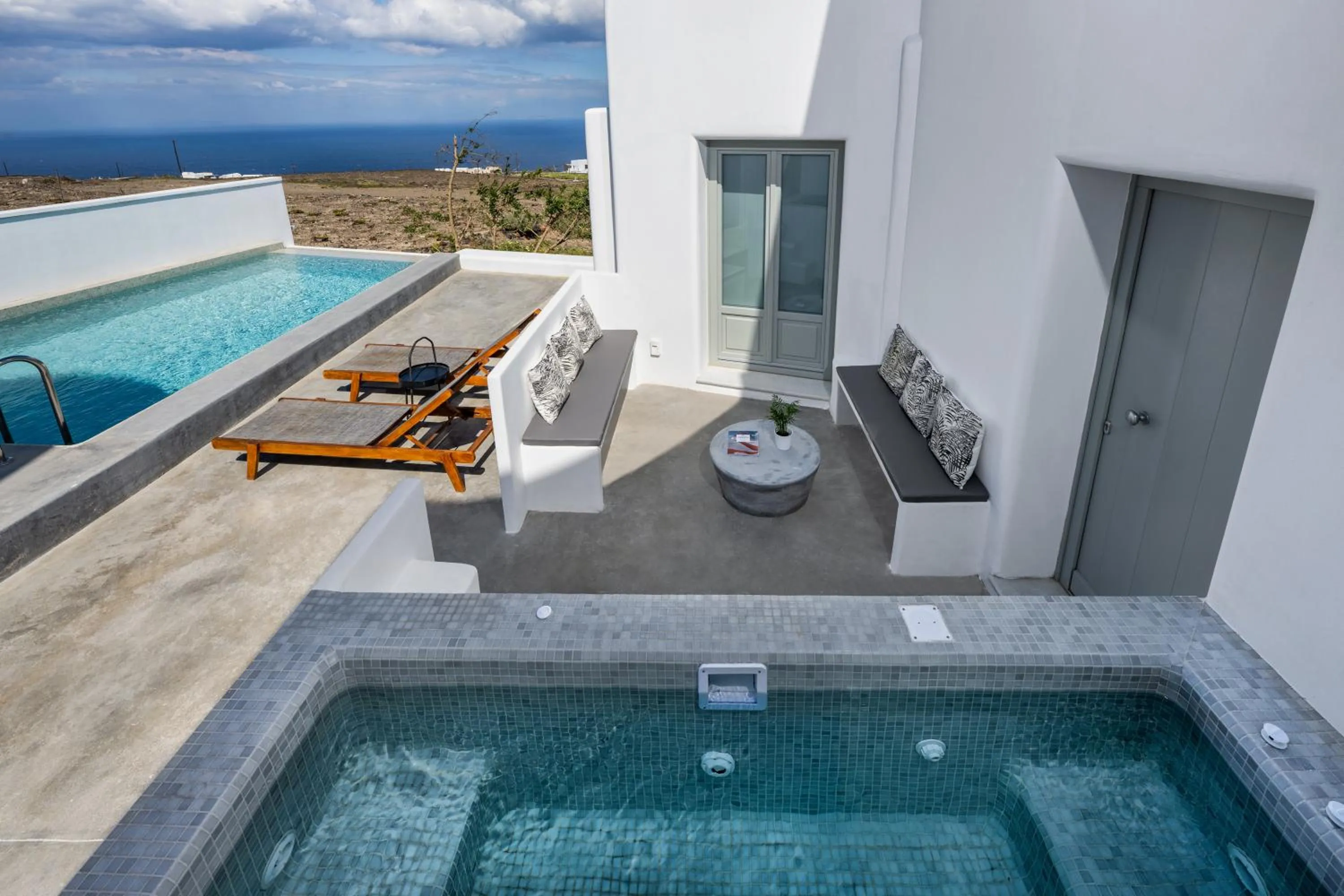 Hot Tub in Seven Suites