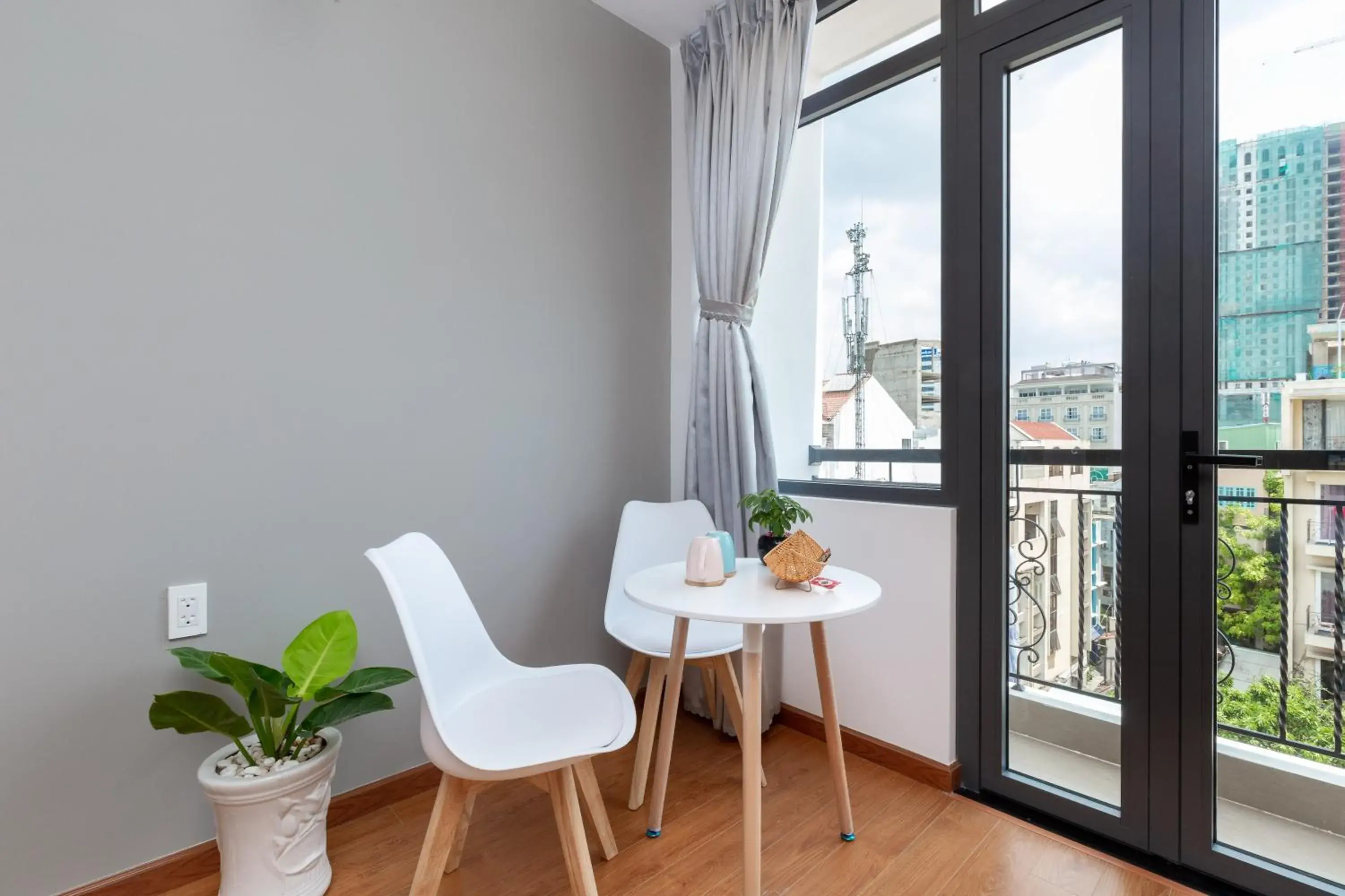 Cozrum Homes Lý Chính Thắng Cozrum Homes Lý Chính Thắng