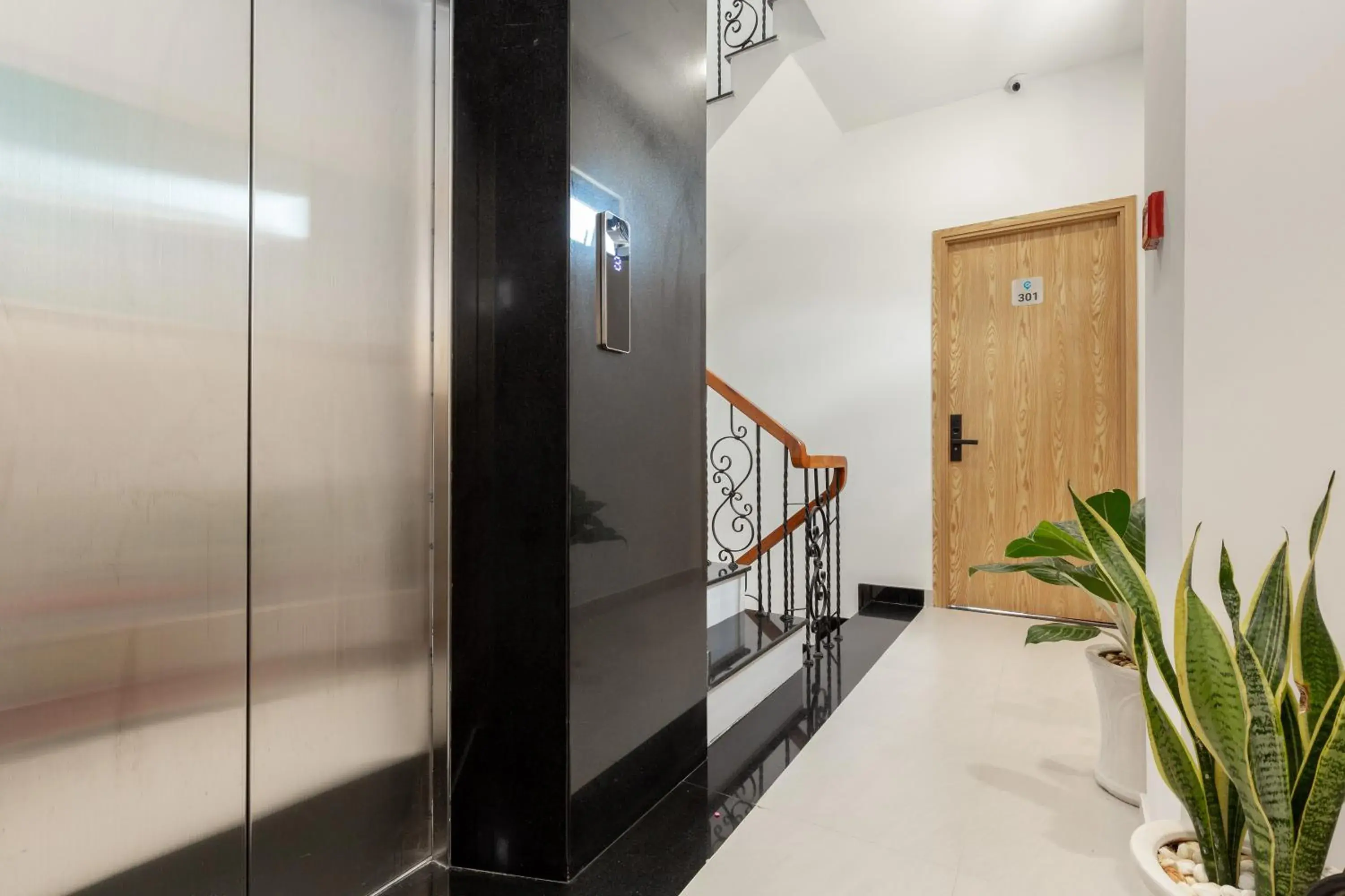 Property building in Cozrum Homes Lý Chính Thắng Property building in Cozrum Homes Lý Chính Thắng