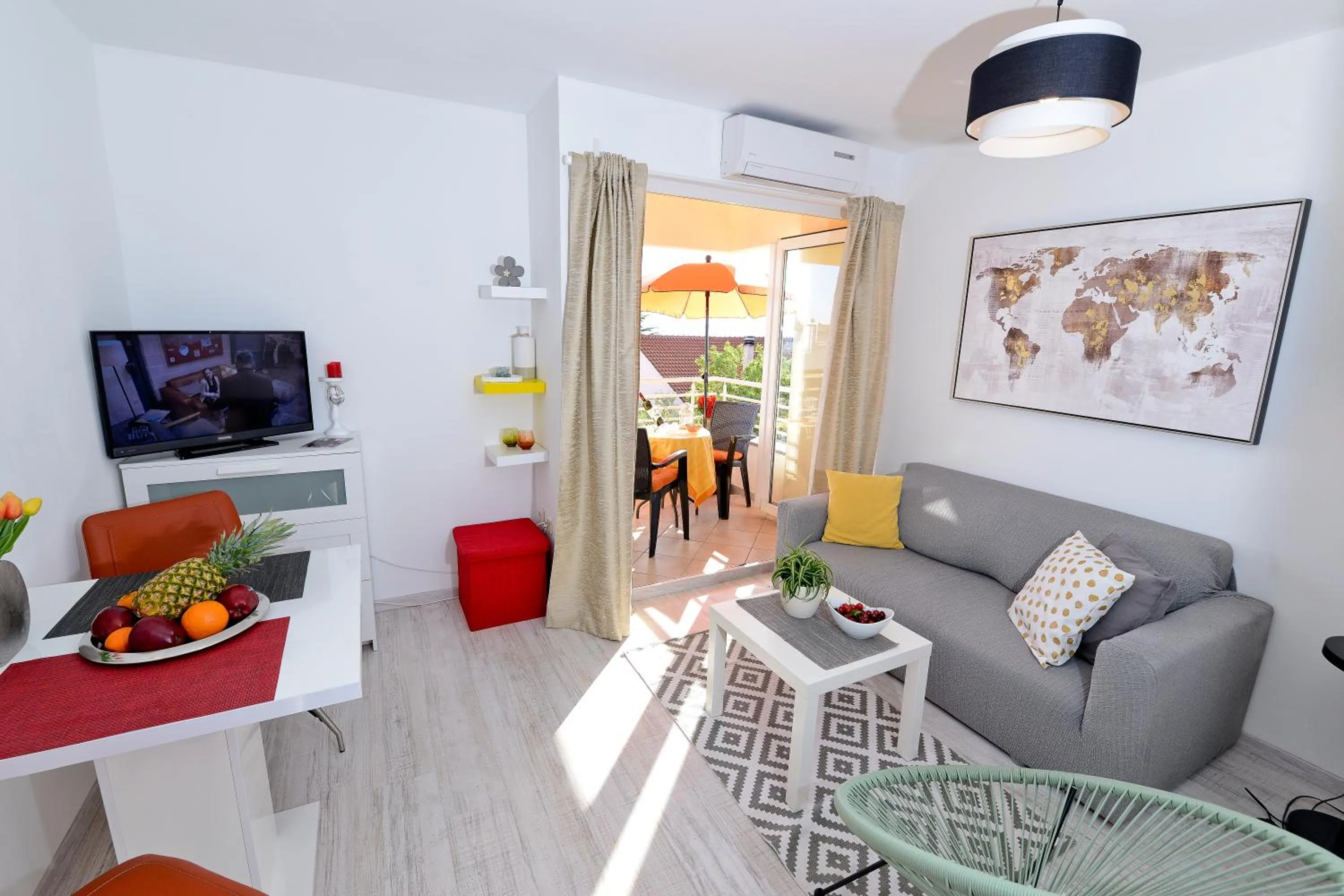 Superior One-Bedroom Apartment with Balcony and Sea VIew in Apartments Basioli