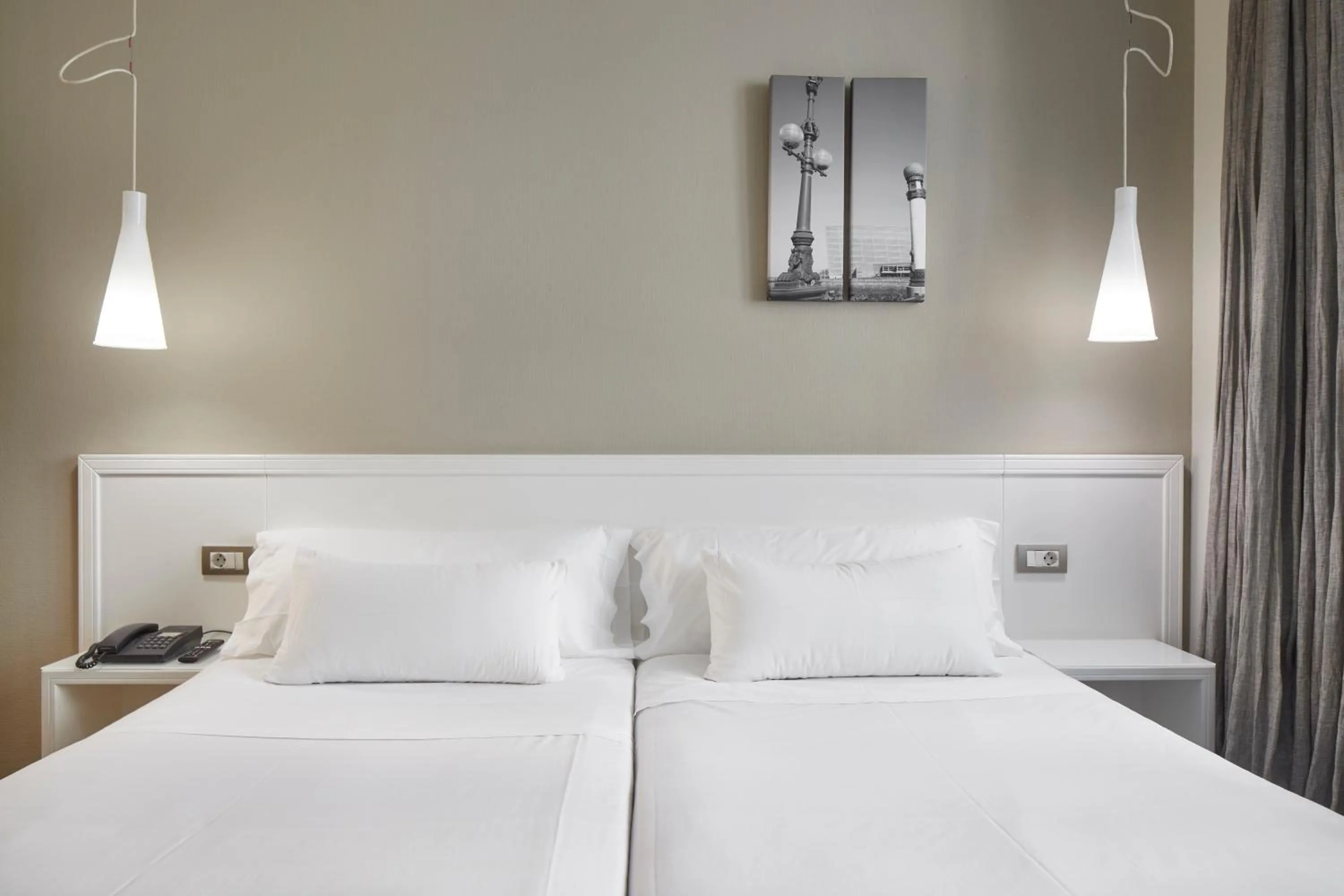 Bed in Pensión Alemana